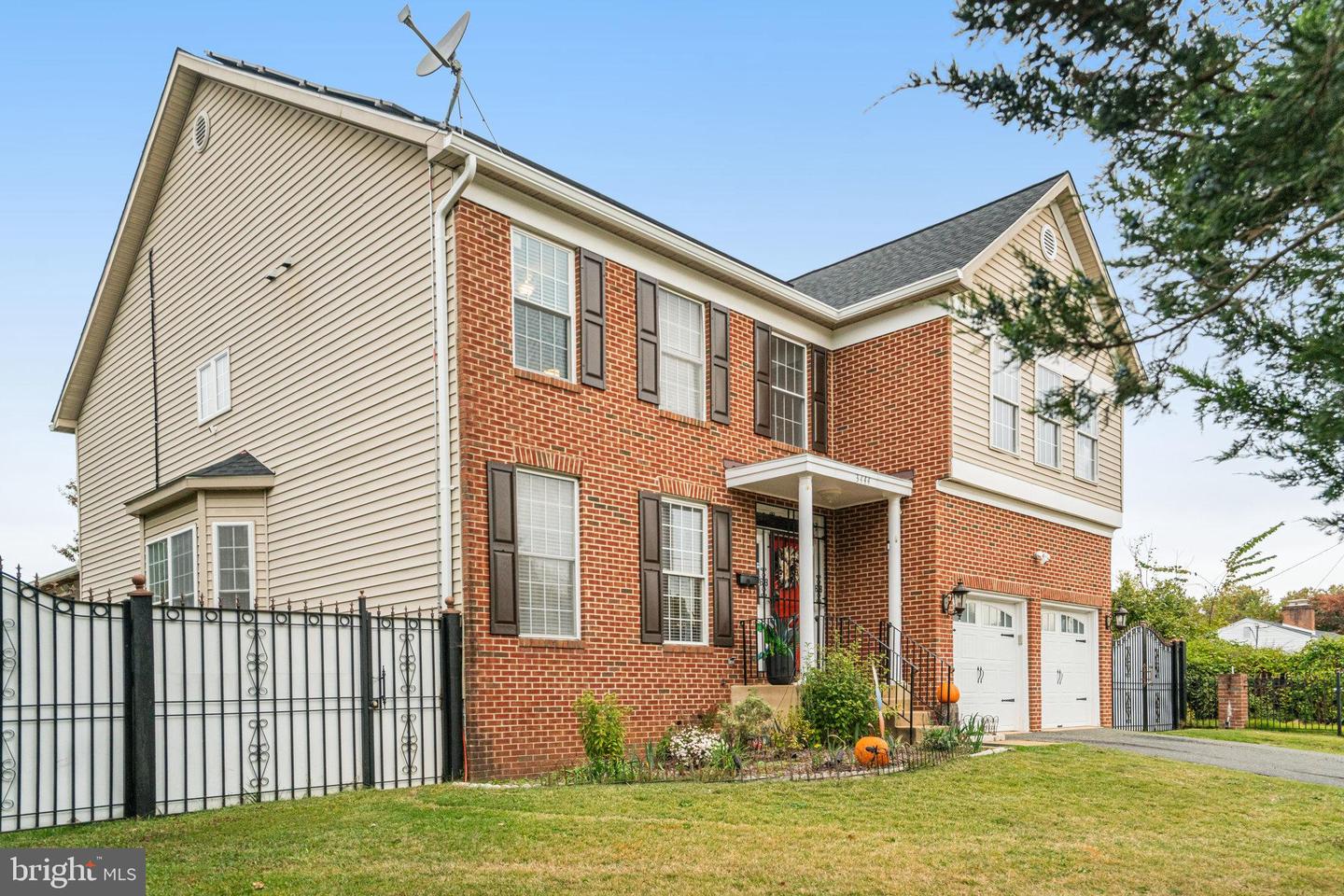 3444 WASHINGTON DR, FALLS CHURCH, Virginia 22041, 4 Bedrooms Bedrooms, ,3 BathroomsBathrooms,Residential,For sale,3444 WASHINGTON DR,VAFX2275522 MLS # VAFX2275522 3444 WASHINGTON DR, FALLS CHURCH, Virginia 22041, 4 Bedrooms Bedrooms, ,3 BathroomsBathrooms,Residential,For sale,3444 WASHINGTON DR,VAFX2275522 MLS # VAFX2275522