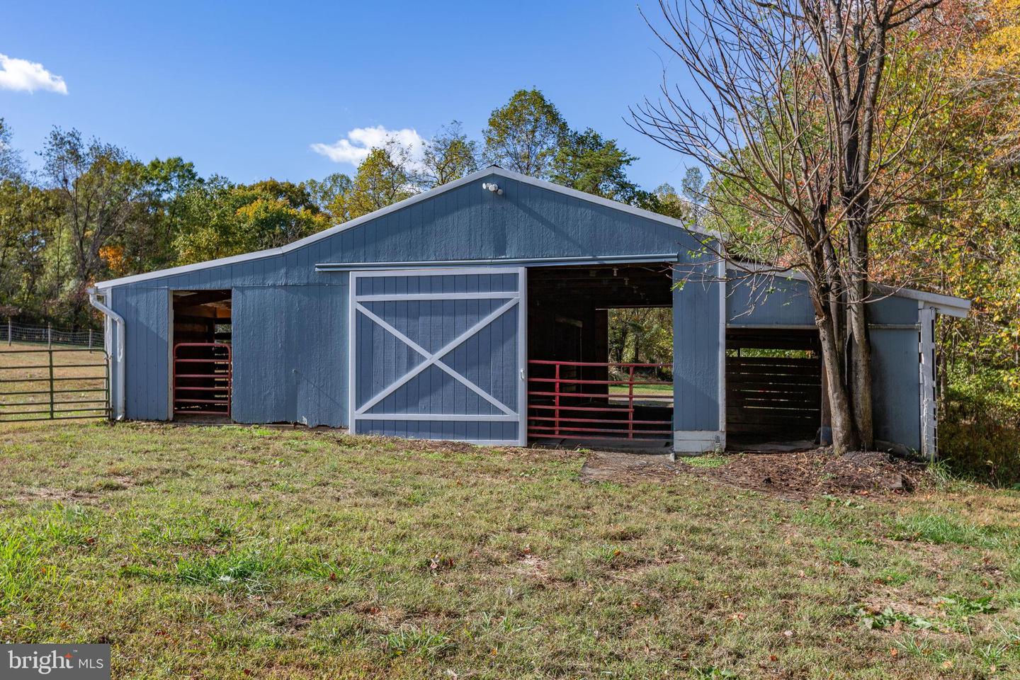 13206 GOLDEN DR, SUMERDUCK, Virginia 22742, 3 Bedrooms Bedrooms, 11 Rooms Rooms,2 BathroomsBathrooms,Residential,For sale,13206 GOLDEN DR,VAFQ2019464 MLS # VAFQ2019464