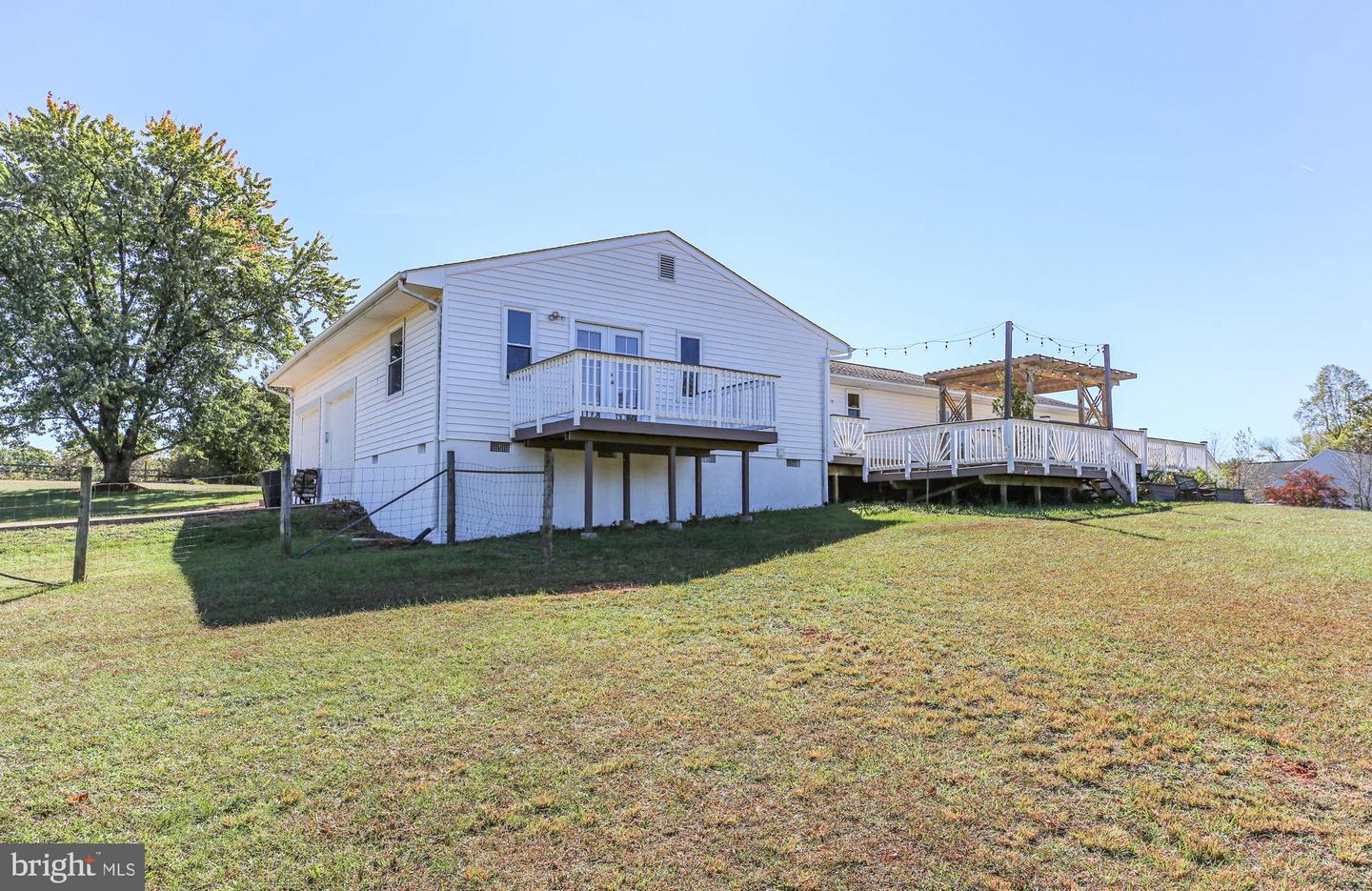 13206 GOLDEN DR, SUMERDUCK, Virginia 22742, 3 Bedrooms Bedrooms, 11 Rooms Rooms,2 BathroomsBathrooms,Residential,For sale,13206 GOLDEN DR,VAFQ2019464 MLS # VAFQ2019464