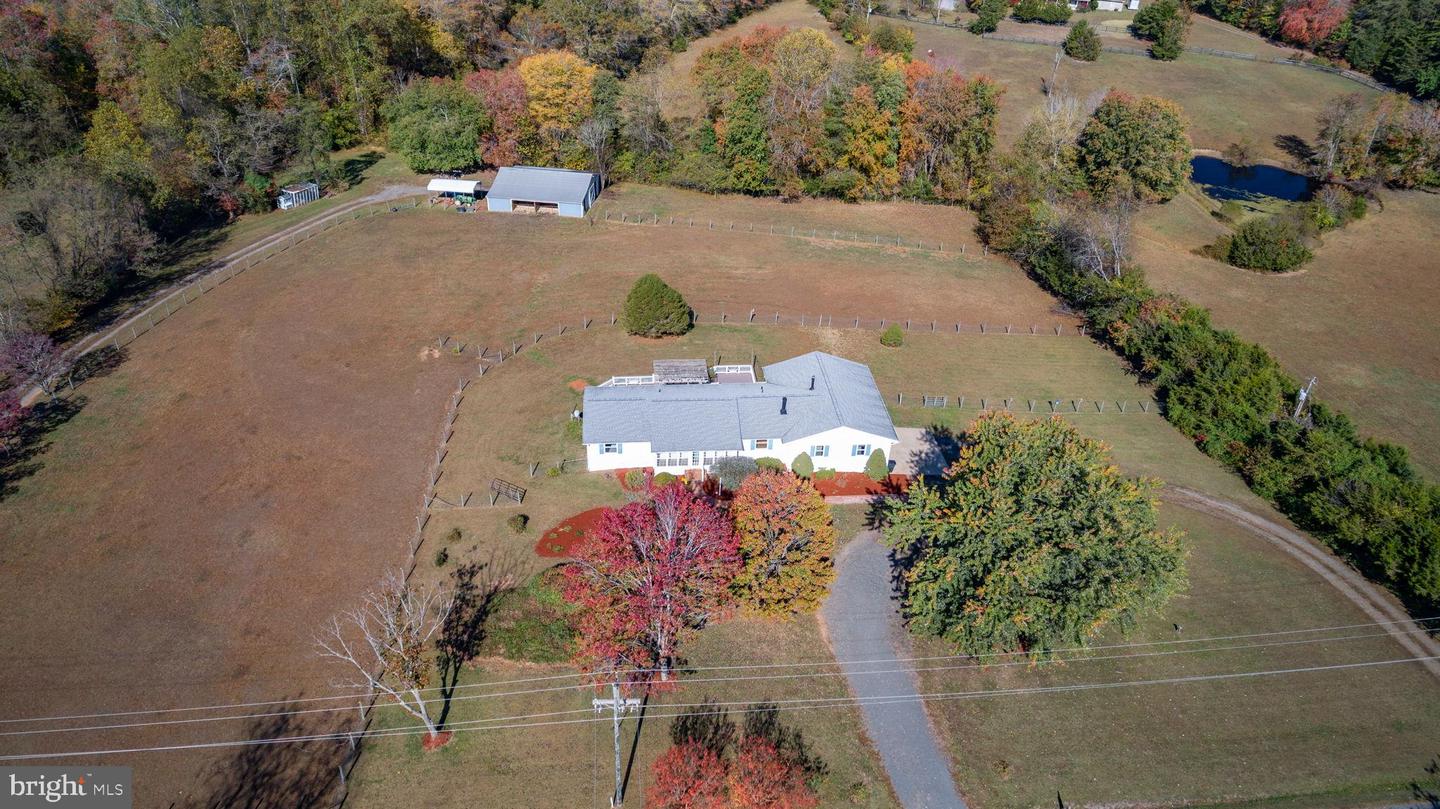 13206 GOLDEN DR, SUMERDUCK, Virginia 22742, 3 Bedrooms Bedrooms, 11 Rooms Rooms,2 BathroomsBathrooms,Residential,For sale,13206 GOLDEN DR,VAFQ2019464 MLS # VAFQ2019464