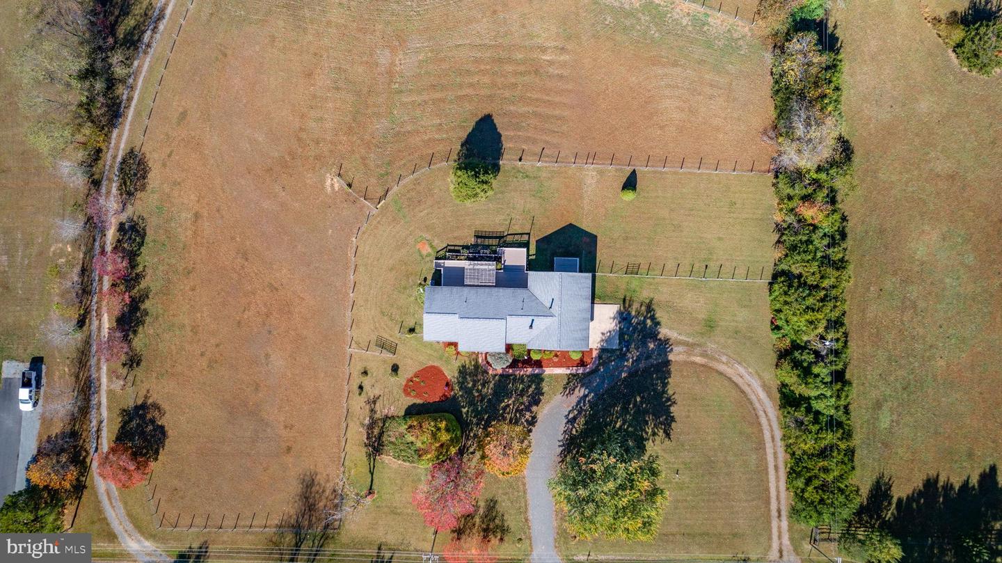 13206 GOLDEN DR, SUMERDUCK, Virginia 22742, 3 Bedrooms Bedrooms, 11 Rooms Rooms,2 BathroomsBathrooms,Residential,For sale,13206 GOLDEN DR,VAFQ2019464 MLS # VAFQ2019464