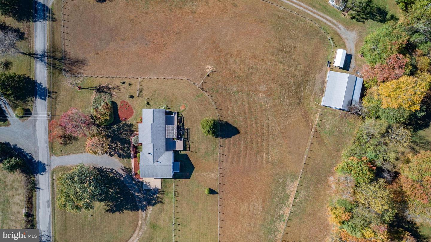 13206 GOLDEN DR, SUMERDUCK, Virginia 22742, 3 Bedrooms Bedrooms, 11 Rooms Rooms,2 BathroomsBathrooms,Residential,For sale,13206 GOLDEN DR,VAFQ2019464 MLS # VAFQ2019464