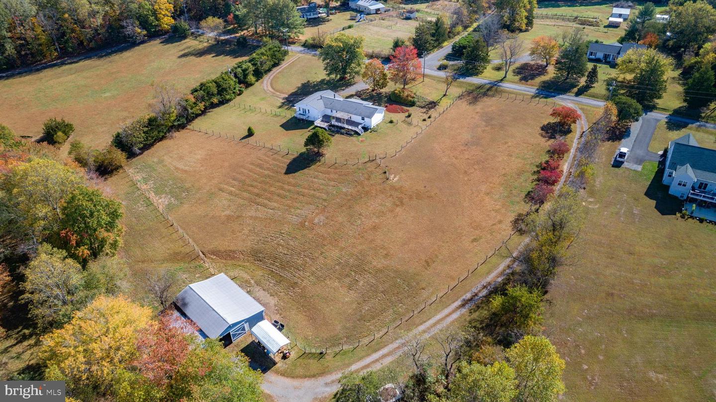 13206 GOLDEN DR, SUMERDUCK, Virginia 22742, 3 Bedrooms Bedrooms, 11 Rooms Rooms,2 BathroomsBathrooms,Residential,For sale,13206 GOLDEN DR,VAFQ2019464 MLS # VAFQ2019464