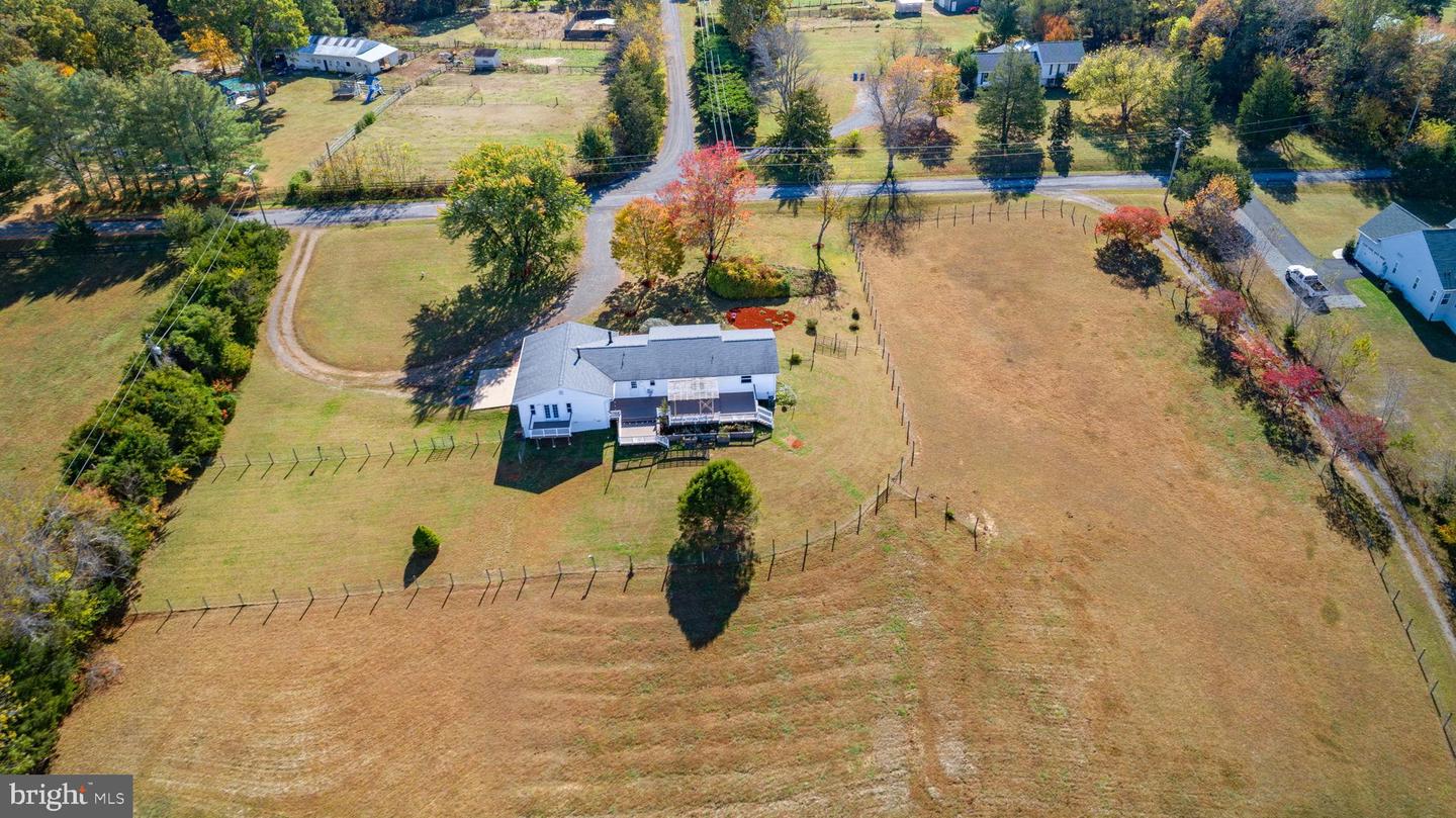 13206 GOLDEN DR, SUMERDUCK, Virginia 22742, 3 Bedrooms Bedrooms, 11 Rooms Rooms,2 BathroomsBathrooms,Residential,For sale,13206 GOLDEN DR,VAFQ2019464 MLS # VAFQ2019464