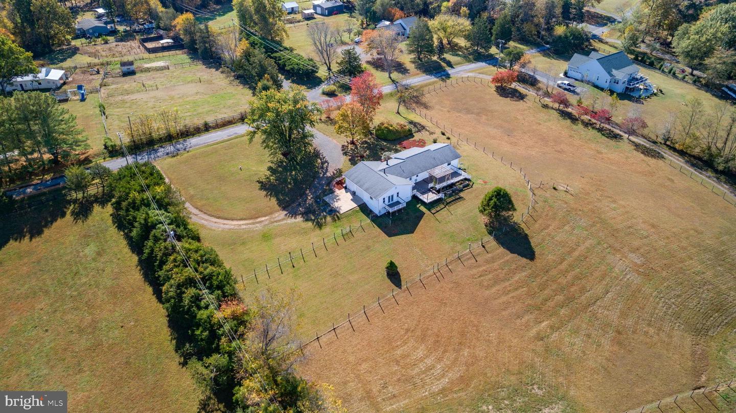 13206 GOLDEN DR, SUMERDUCK, Virginia 22742, 3 Bedrooms Bedrooms, 11 Rooms Rooms,2 BathroomsBathrooms,Residential,For sale,13206 GOLDEN DR,VAFQ2019464 MLS # VAFQ2019464