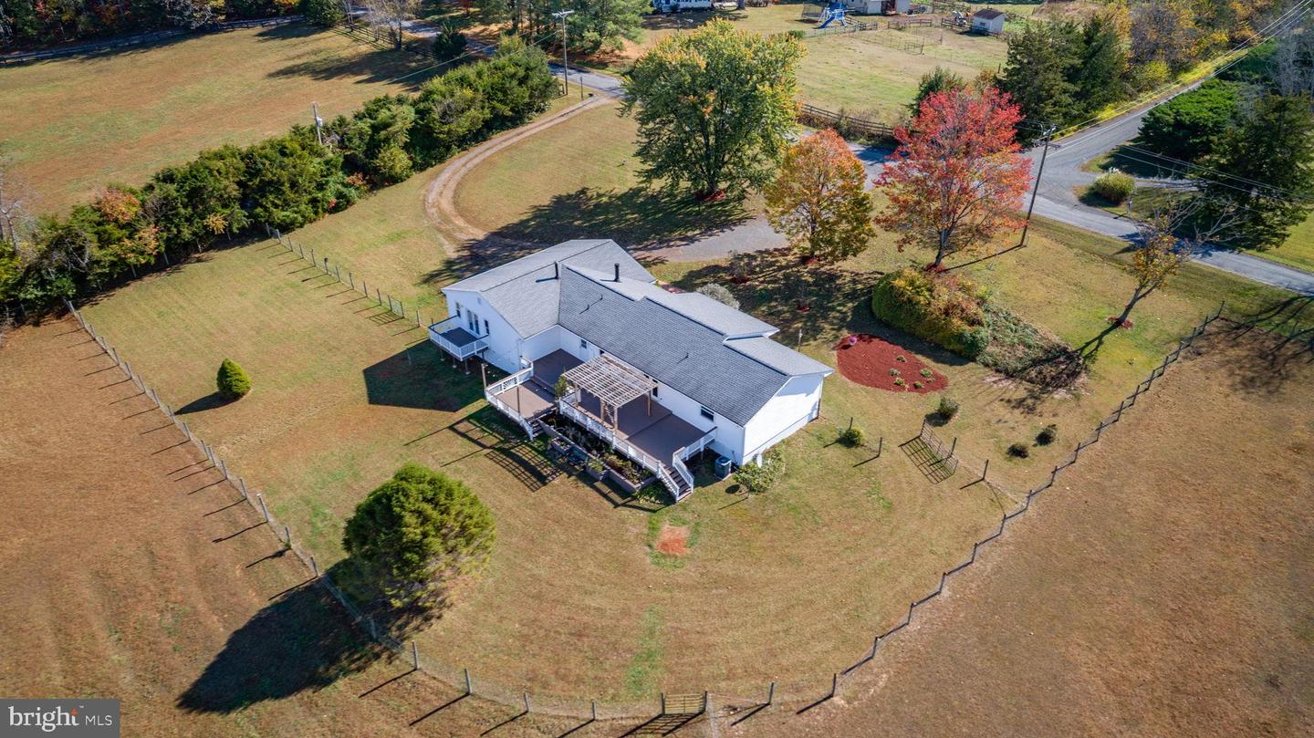 13206 GOLDEN DR, SUMERDUCK, Virginia 22742, 3 Bedrooms Bedrooms, 11 Rooms Rooms,2 BathroomsBathrooms,Residential,For sale,13206 GOLDEN DR,VAFQ2019464 MLS # VAFQ2019464