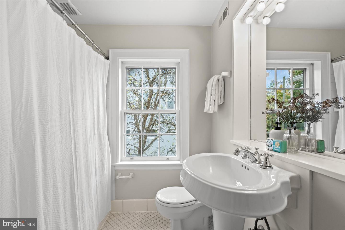 3809 KANAWHA ST NW, WASHINGTON, District Of Columbia 20015, 4 Bedrooms Bedrooms, ,2 BathroomsBathrooms,Residential,For sale,3809 KANAWHA ST NW,DCDC2228188 MLS # DCDC2228188 3809 KANAWHA ST NW, WASHINGTON, District Of Columbia 20015, 4 Bedrooms Bedrooms, ,2 BathroomsBathrooms,Residential,For sale,3809 KANAWHA ST NW,DCDC2228188 MLS # DCDC2228188