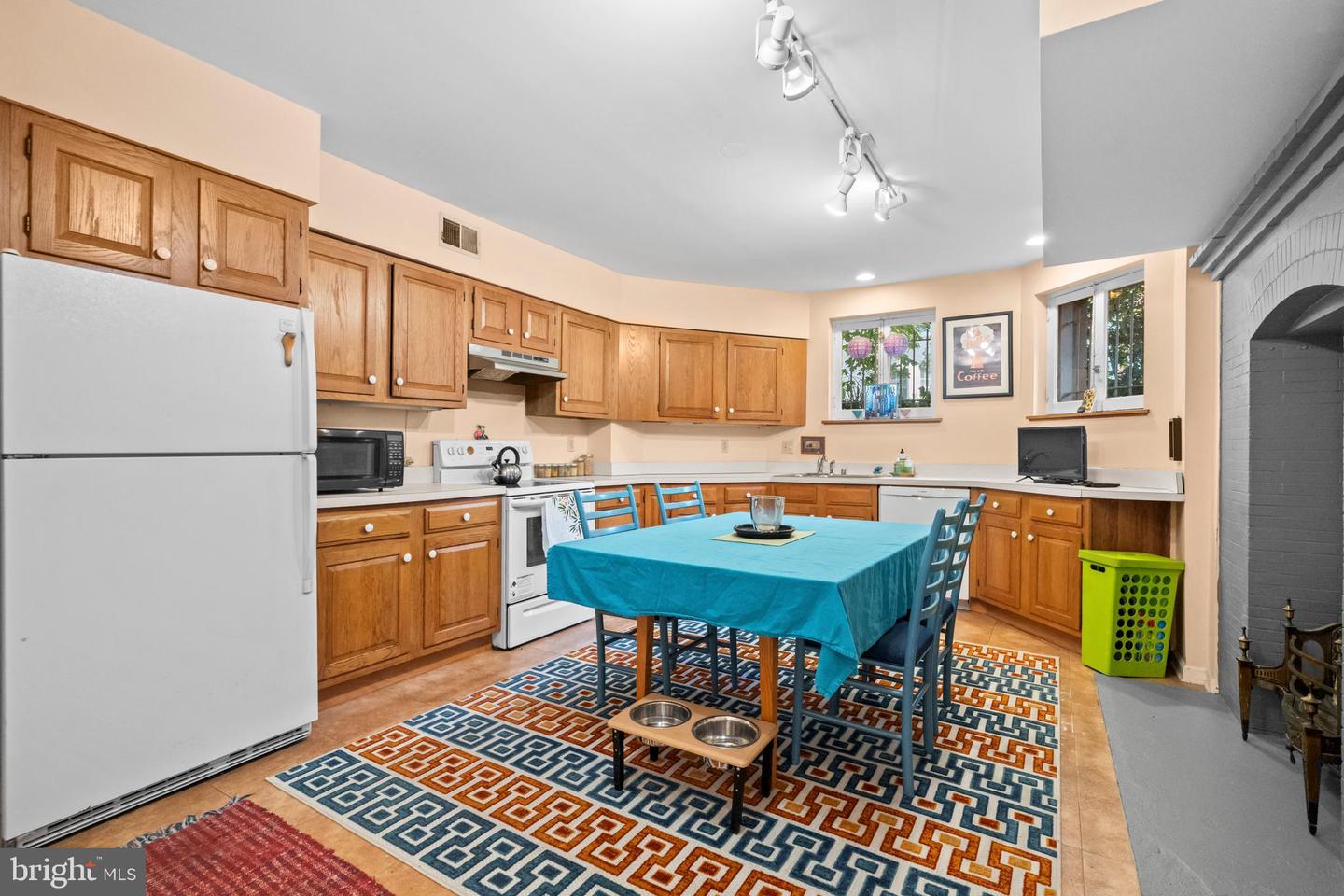 2516 CLIFFBOURNE PL NW, WASHINGTON, District Of Columbia 20009, 4 Bedrooms Bedrooms, ,2 BathroomsBathrooms,Residential,For sale,2516 CLIFFBOURNE PL NW,DCDC2228212 MLS # DCDC2228212 2516 CLIFFBOURNE PL NW, WASHINGTON, District Of Columbia 20009, 4 Bedrooms Bedrooms, ,2 BathroomsBathrooms,Residential,For sale,2516 CLIFFBOURNE PL NW,DCDC2228212 MLS # DCDC2228212
