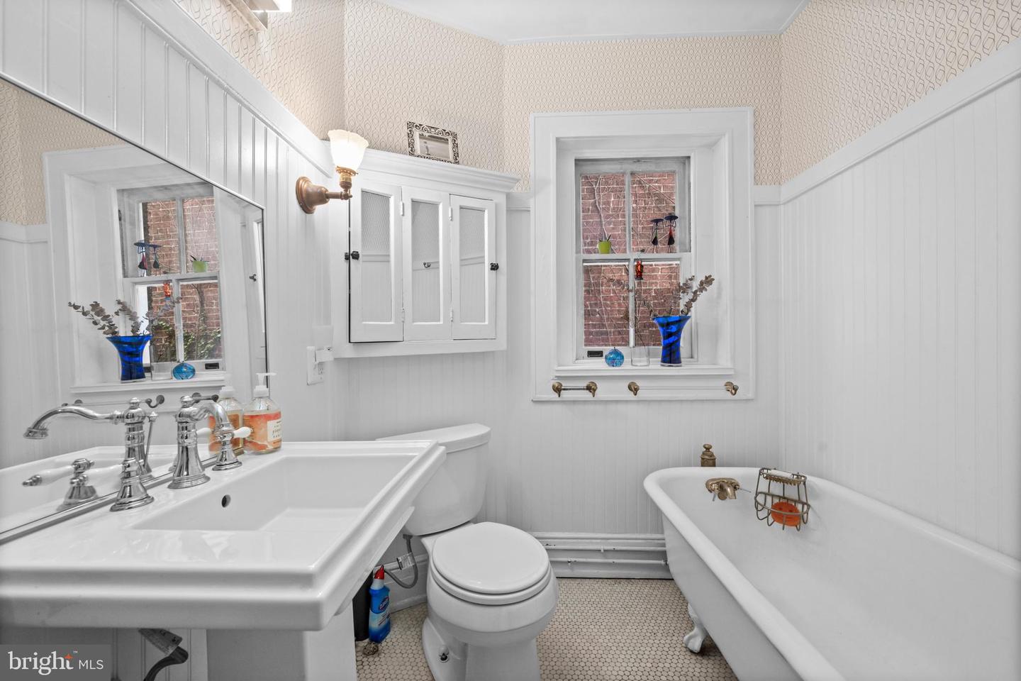 2516 CLIFFBOURNE PL NW, WASHINGTON, District Of Columbia 20009, 4 Bedrooms Bedrooms, ,2 BathroomsBathrooms,Residential,For sale,2516 CLIFFBOURNE PL NW,DCDC2228212 MLS # DCDC2228212 2516 CLIFFBOURNE PL NW, WASHINGTON, District Of Columbia 20009, 4 Bedrooms Bedrooms, ,2 BathroomsBathrooms,Residential,For sale,2516 CLIFFBOURNE PL NW,DCDC2228212 MLS # DCDC2228212