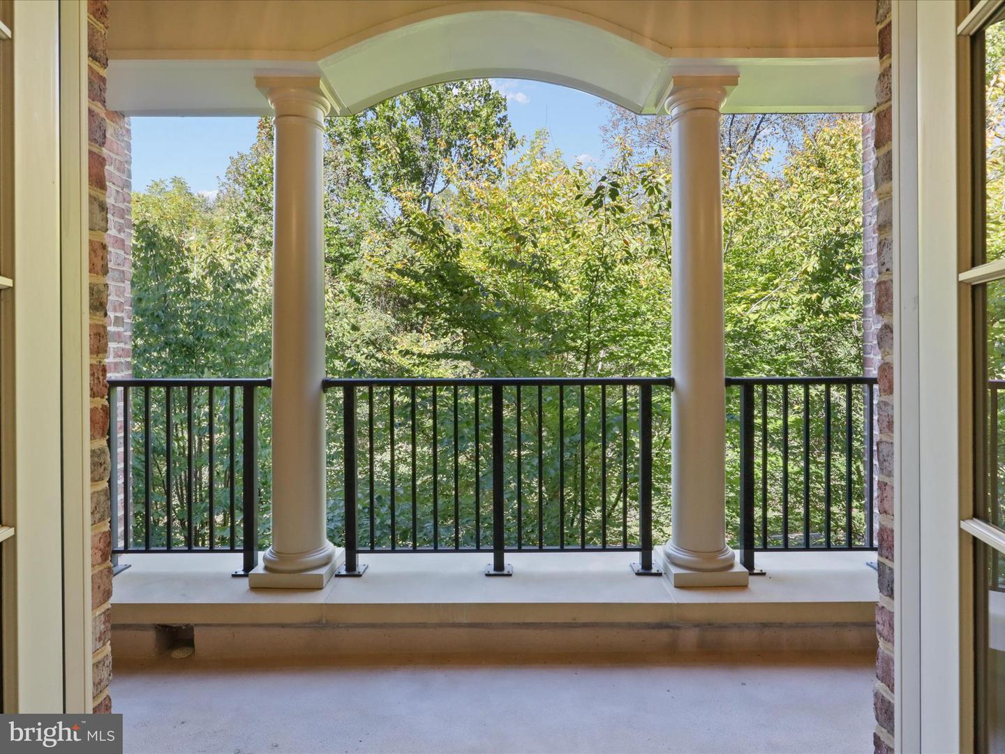 1781 CHAIN BRIDGE RD #303, MCLEAN, Virginia 22102, 2 Bedrooms Bedrooms, ,2 BathroomsBathrooms,Residential,For sale,1781 CHAIN BRIDGE RD #303,VAFX2275568 MLS # VAFX2275568 1781 CHAIN BRIDGE RD #303, MCLEAN, Virginia 22102, 2 Bedrooms Bedrooms, ,2 BathroomsBathrooms,Residential,For sale,1781 CHAIN BRIDGE RD #303,VAFX2275568 MLS # VAFX2275568