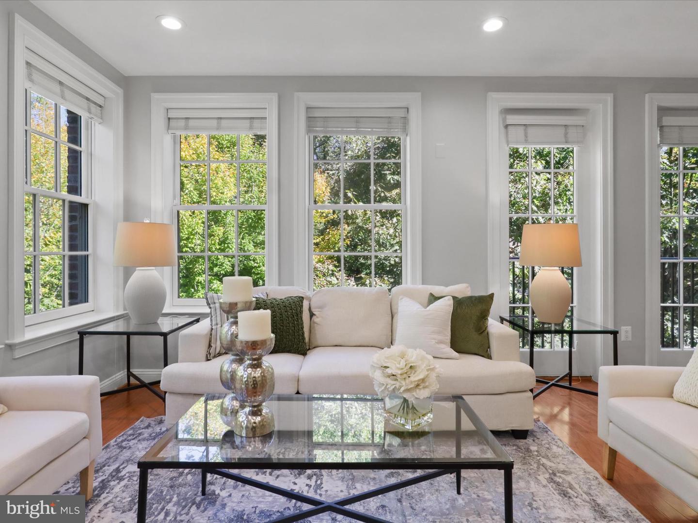 1781 CHAIN BRIDGE RD #303, MCLEAN, Virginia 22102, 2 Bedrooms Bedrooms, ,2 BathroomsBathrooms,Residential,For sale,1781 CHAIN BRIDGE RD #303,VAFX2275568 MLS # VAFX2275568 1781 CHAIN BRIDGE RD #303, MCLEAN, Virginia 22102, 2 Bedrooms Bedrooms, ,2 BathroomsBathrooms,Residential,For sale,1781 CHAIN BRIDGE RD #303,VAFX2275568 MLS # VAFX2275568