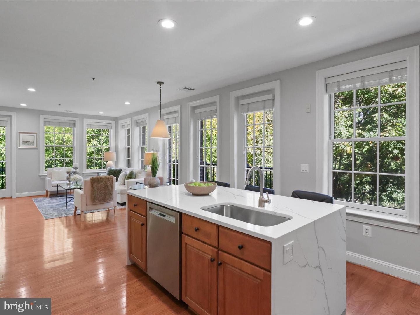 1781 CHAIN BRIDGE RD #303, MCLEAN, Virginia 22102, 2 Bedrooms Bedrooms, ,2 BathroomsBathrooms,Residential,For sale,1781 CHAIN BRIDGE RD #303,VAFX2275568 MLS # VAFX2275568 1781 CHAIN BRIDGE RD #303, MCLEAN, Virginia 22102, 2 Bedrooms Bedrooms, ,2 BathroomsBathrooms,Residential,For sale,1781 CHAIN BRIDGE RD #303,VAFX2275568 MLS # VAFX2275568