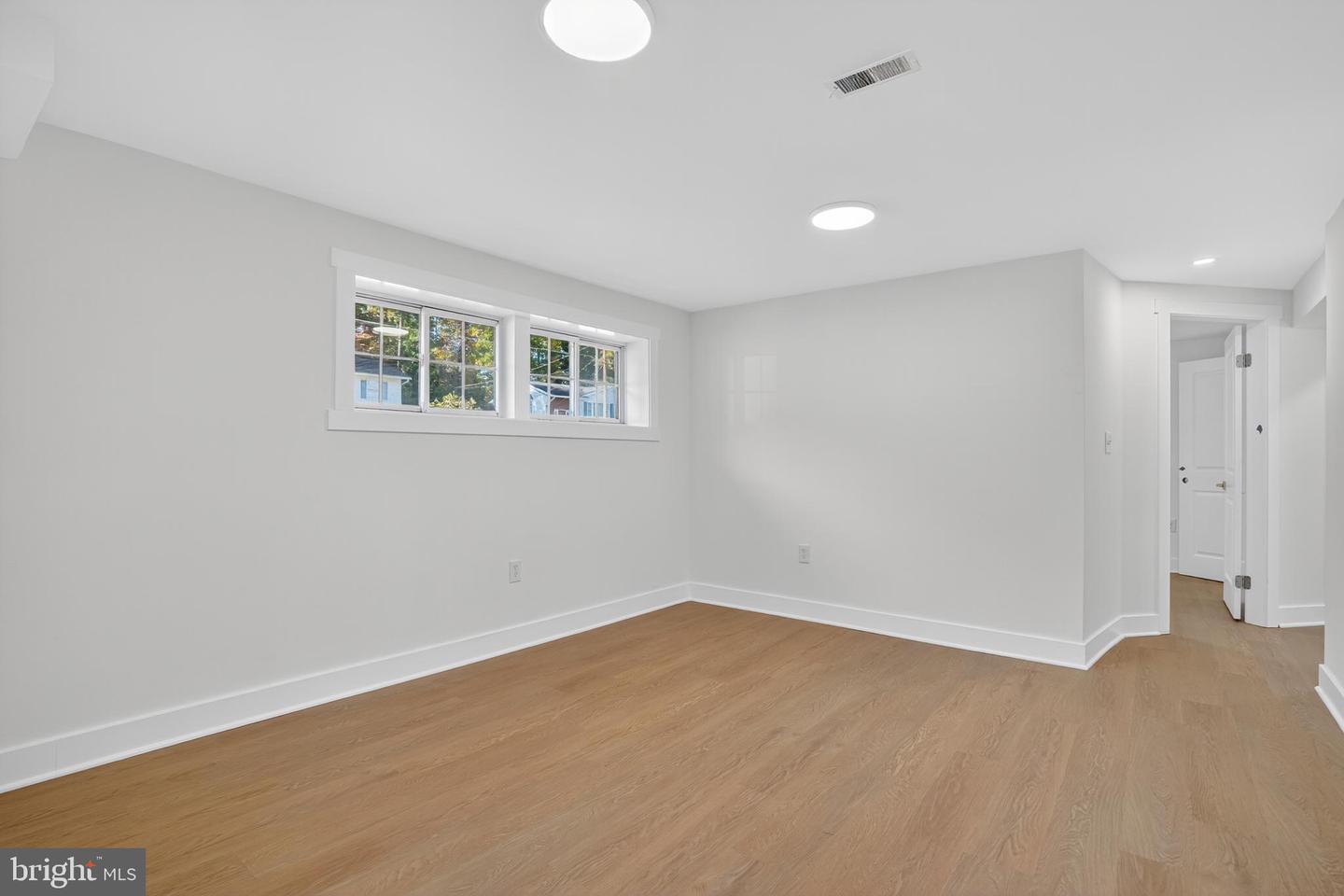8915 SYLVANIA ST, LORTON, Virginia 22079, 4 Bedrooms Bedrooms, ,2 BathroomsBathrooms,Residential,For sale,8915 SYLVANIA ST,VAFX2275598 MLS # VAFX2275598