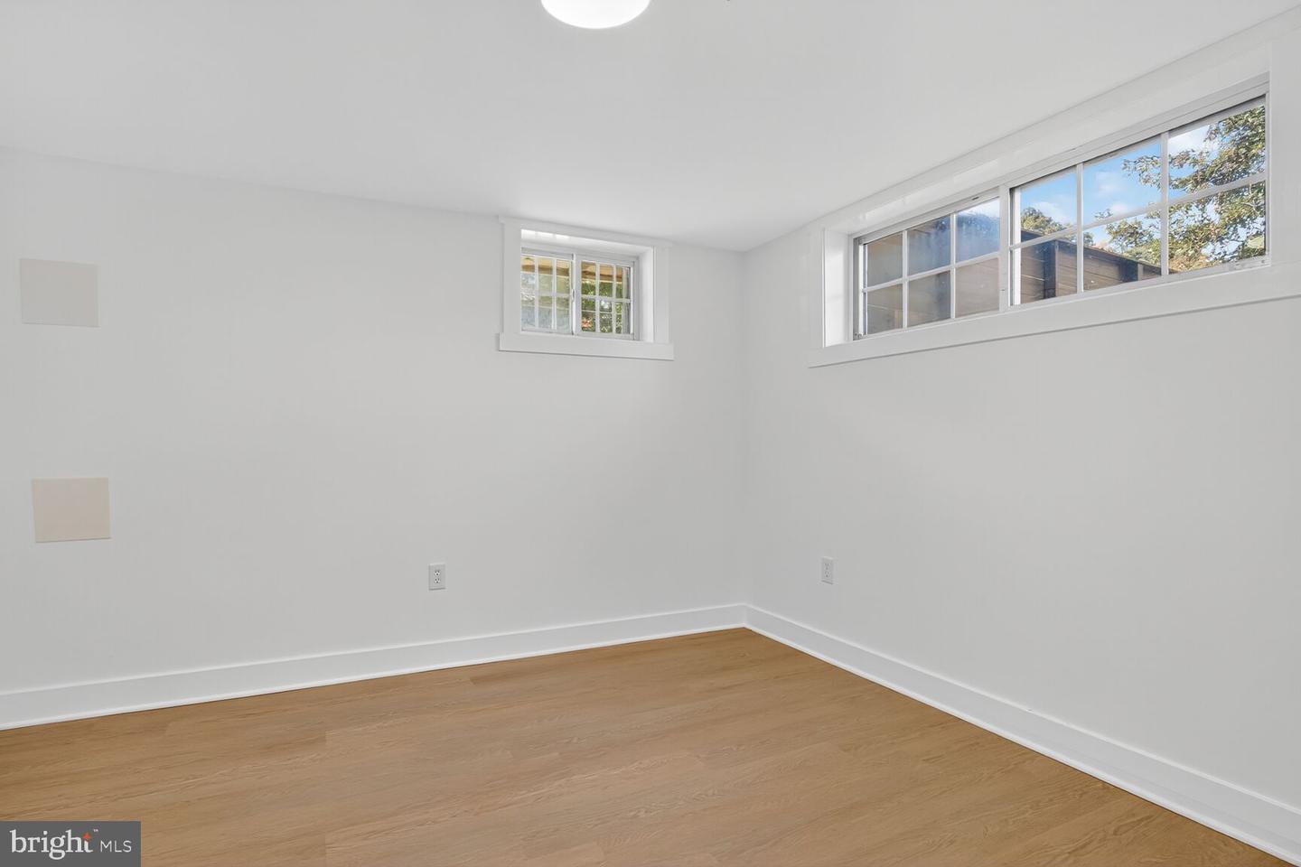 8915 SYLVANIA ST, LORTON, Virginia 22079, 4 Bedrooms Bedrooms, ,2 BathroomsBathrooms,Residential,For sale,8915 SYLVANIA ST,VAFX2275598 MLS # VAFX2275598