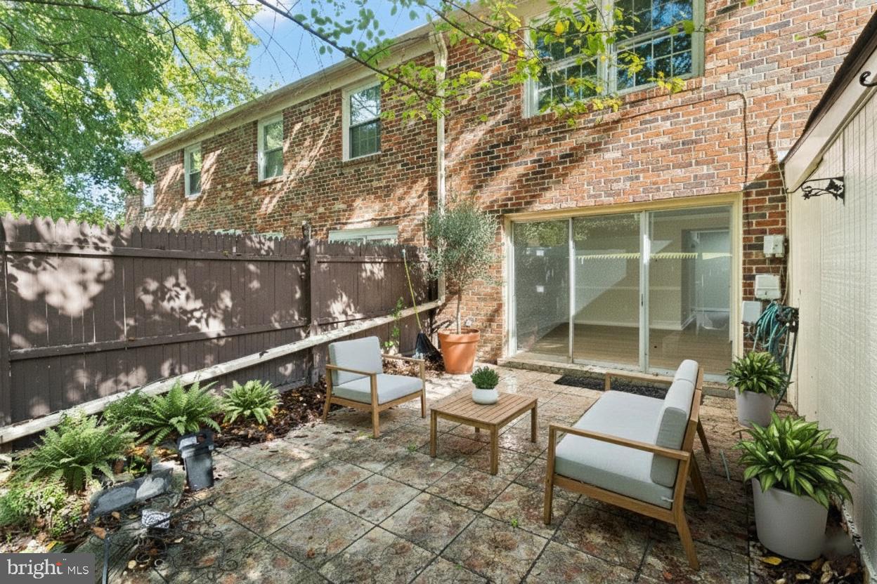 8519 WESTOVER CT #763, SPRINGFIELD, Virginia 22152, 2 Bedrooms Bedrooms, ,1 BathroomBathrooms,Residential,For sale,8519 WESTOVER CT #763,VAFX2275604 MLS # VAFX2275604