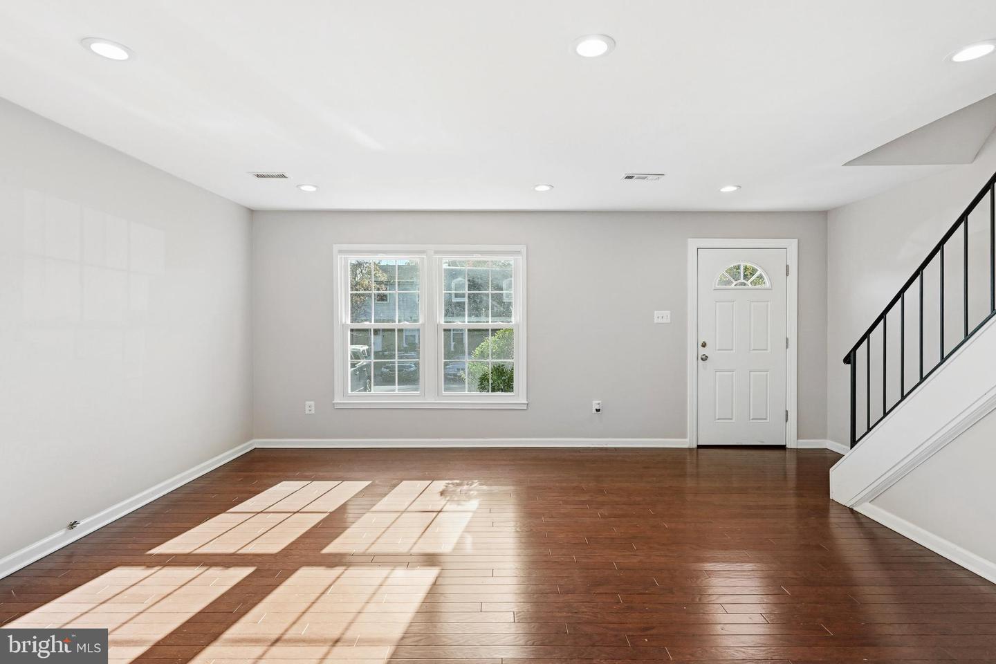 3797 PORT HOPE PT PT, TRIANGLE, Virginia 22172, 3 Bedrooms Bedrooms, ,2 BathroomsBathrooms,Residential,For sale,3797 PORT HOPE PT PT,VAPW2106522 MLS # VAPW2106522 3797 PORT HOPE PT PT, TRIANGLE, Virginia 22172, 3 Bedrooms Bedrooms, ,2 BathroomsBathrooms,Residential,For sale,3797 PORT HOPE PT PT,VAPW2106522 MLS # VAPW2106522