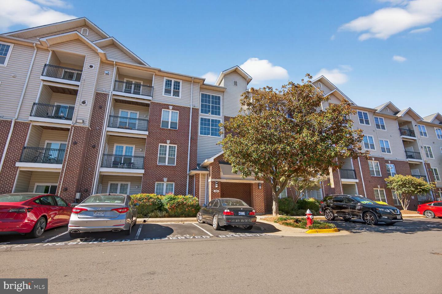 1580 SPRING GATE DR #4204, MCLEAN, Virginia 22102, 2 Bedrooms Bedrooms, ,2 BathroomsBathrooms,Residential,For sale,1580 SPRING GATE DR #4204,VAFX2275660 MLS # VAFX2275660 1580 SPRING GATE DR #4204, MCLEAN, Virginia 22102, 2 Bedrooms Bedrooms, ,2 BathroomsBathrooms,Residential,For sale,1580 SPRING GATE DR #4204,VAFX2275660 MLS # VAFX2275660