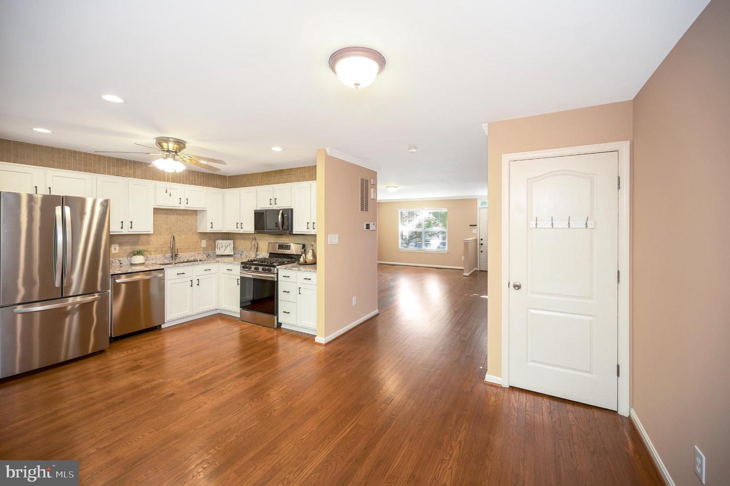 2728 BRIER POND CIR, WOODBRIDGE, Virginia 22191, 3 Bedrooms Bedrooms, 7 Rooms Rooms,2 BathroomsBathrooms,Residential,For sale,2728 BRIER POND CIR,VAPW2106528 MLS # VAPW2106528 2728 BRIER POND CIR, WOODBRIDGE, Virginia 22191, 3 Bedrooms Bedrooms, 7 Rooms Rooms,2 BathroomsBathrooms,Residential,For sale,2728 BRIER POND CIR,VAPW2106528 MLS # VAPW2106528