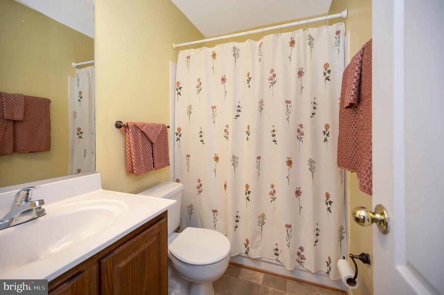 2728 BRIER POND CIR, WOODBRIDGE, Virginia 22191, 3 Bedrooms Bedrooms, 7 Rooms Rooms,2 BathroomsBathrooms,Residential,For sale,2728 BRIER POND CIR,VAPW2106528 MLS # VAPW2106528 2728 BRIER POND CIR, WOODBRIDGE, Virginia 22191, 3 Bedrooms Bedrooms, 7 Rooms Rooms,2 BathroomsBathrooms,Residential,For sale,2728 BRIER POND CIR,VAPW2106528 MLS # VAPW2106528