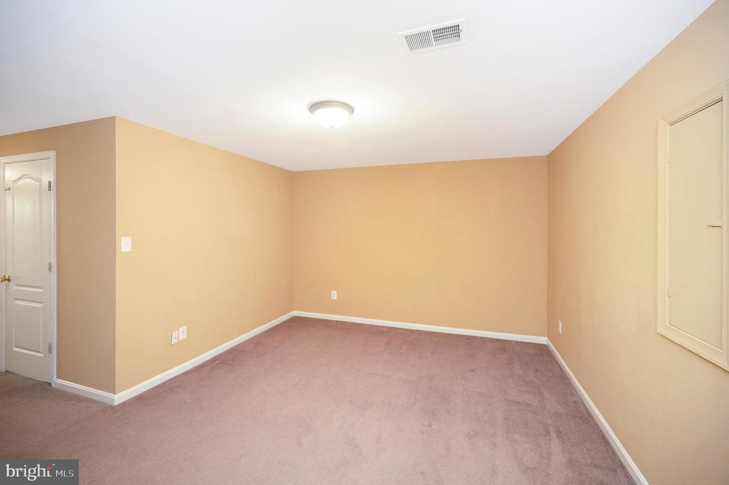 2728 BRIER POND CIR, WOODBRIDGE, Virginia 22191, 3 Bedrooms Bedrooms, 7 Rooms Rooms,2 BathroomsBathrooms,Residential,For sale,2728 BRIER POND CIR,VAPW2106528 MLS # VAPW2106528 2728 BRIER POND CIR, WOODBRIDGE, Virginia 22191, 3 Bedrooms Bedrooms, 7 Rooms Rooms,2 BathroomsBathrooms,Residential,For sale,2728 BRIER POND CIR,VAPW2106528 MLS # VAPW2106528