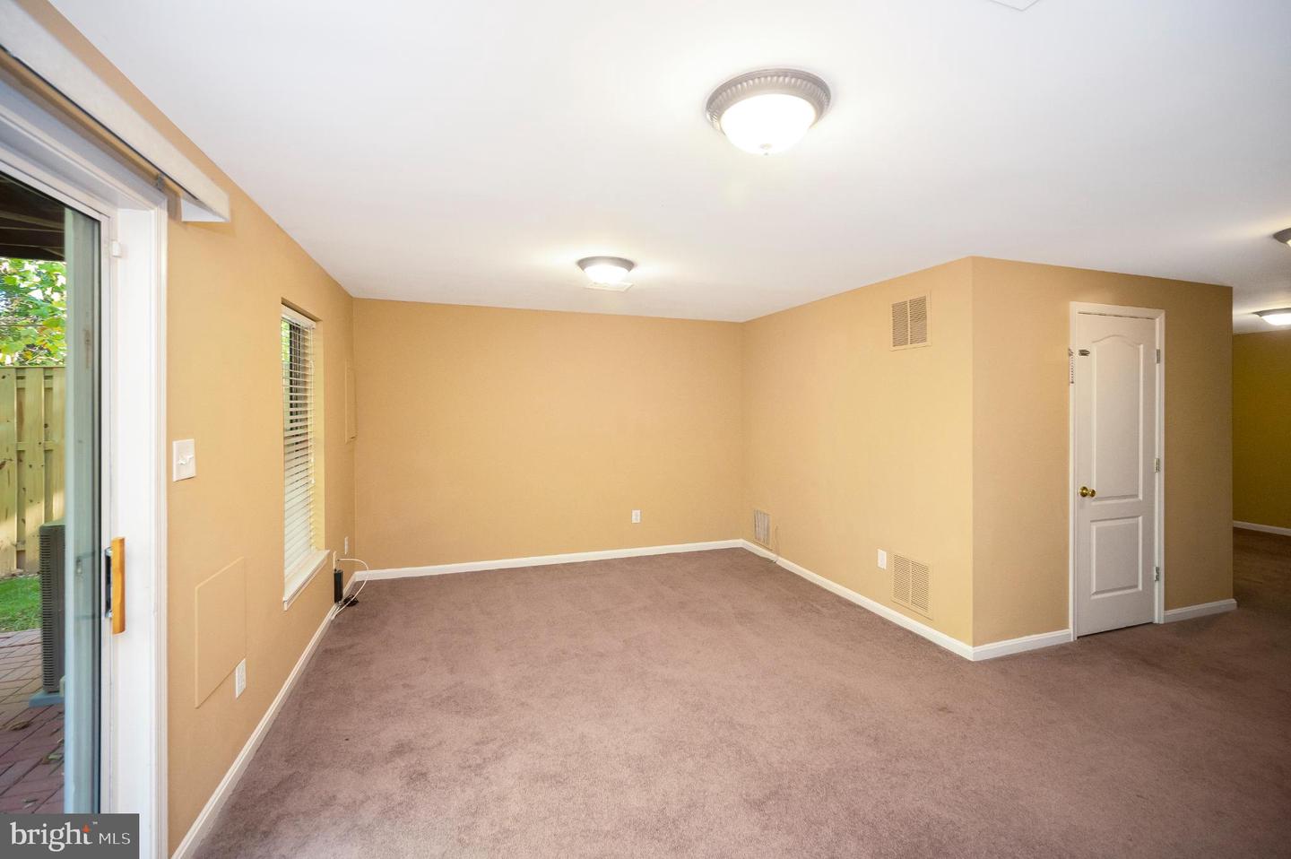2728 BRIER POND CIR, WOODBRIDGE, Virginia 22191, 3 Bedrooms Bedrooms, 7 Rooms Rooms,2 BathroomsBathrooms,Residential,For sale,2728 BRIER POND CIR,VAPW2106528 MLS # VAPW2106528 2728 BRIER POND CIR, WOODBRIDGE, Virginia 22191, 3 Bedrooms Bedrooms, 7 Rooms Rooms,2 BathroomsBathrooms,Residential,For sale,2728 BRIER POND CIR,VAPW2106528 MLS # VAPW2106528