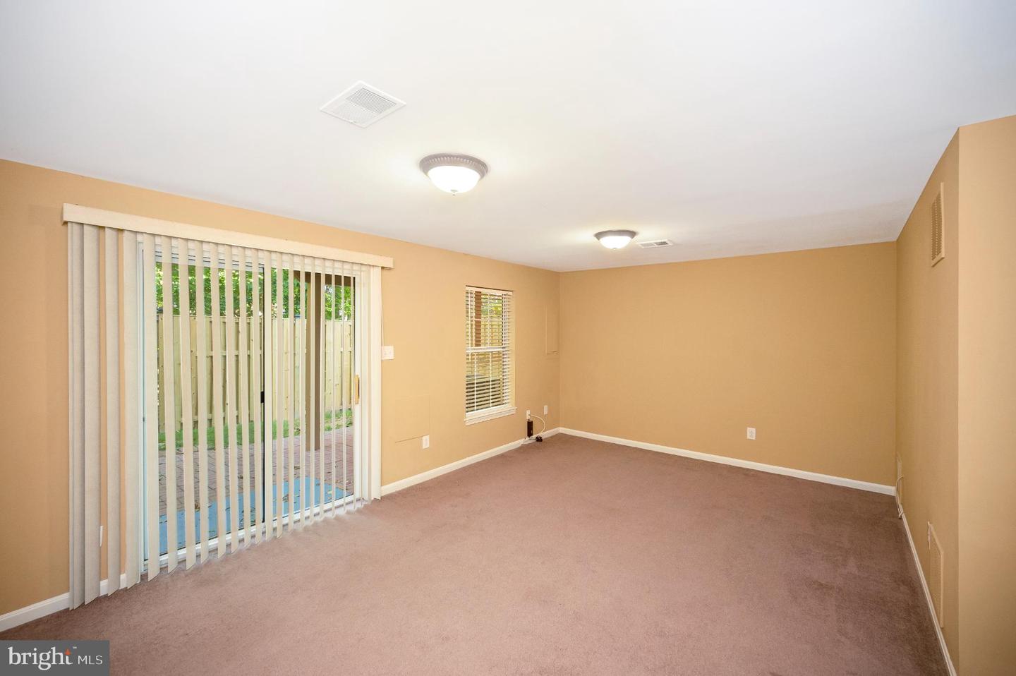 2728 BRIER POND CIR, WOODBRIDGE, Virginia 22191, 3 Bedrooms Bedrooms, 7 Rooms Rooms,2 BathroomsBathrooms,Residential,For sale,2728 BRIER POND CIR,VAPW2106528 MLS # VAPW2106528 2728 BRIER POND CIR, WOODBRIDGE, Virginia 22191, 3 Bedrooms Bedrooms, 7 Rooms Rooms,2 BathroomsBathrooms,Residential,For sale,2728 BRIER POND CIR,VAPW2106528 MLS # VAPW2106528