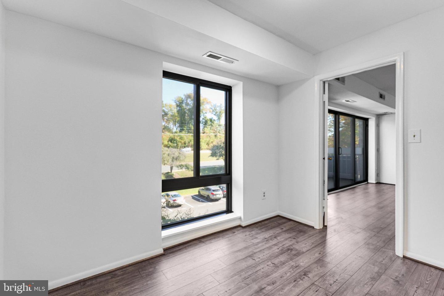 6137 LEESBURG PIKE #406, FALLS CHURCH, Virginia 22041, 1 Bedroom Bedrooms, ,1 BathroomBathrooms,Residential,For sale,6137 LEESBURG PIKE #406,VAFX2275686 MLS # VAFX2275686 6137 LEESBURG PIKE #406, FALLS CHURCH, Virginia 22041, 1 Bedroom Bedrooms, ,1 BathroomBathrooms,Residential,For sale,6137 LEESBURG PIKE #406,VAFX2275686 MLS # VAFX2275686