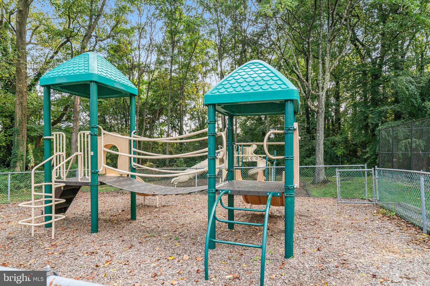 6137 LEESBURG PIKE #406, FALLS CHURCH, Virginia 22041, 1 Bedroom Bedrooms, ,1 BathroomBathrooms,Residential,For sale,6137 LEESBURG PIKE #406,VAFX2275686 MLS # VAFX2275686 6137 LEESBURG PIKE #406, FALLS CHURCH, Virginia 22041, 1 Bedroom Bedrooms, ,1 BathroomBathrooms,Residential,For sale,6137 LEESBURG PIKE #406,VAFX2275686 MLS # VAFX2275686