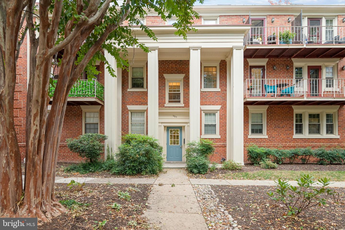 1403 E ABINGDON DR #6, ALEXANDRIA, Virginia 22314, 2 Bedrooms Bedrooms, ,1 BathroomBathrooms,Residential,For sale,1403 E ABINGDON DR #6,VAAX2051134 MLS # VAAX2051134 1403 E ABINGDON DR #6, ALEXANDRIA, Virginia 22314, 2 Bedrooms Bedrooms, ,1 BathroomBathrooms,Residential,For sale,1403 E ABINGDON DR #6,VAAX2051134 MLS # VAAX2051134