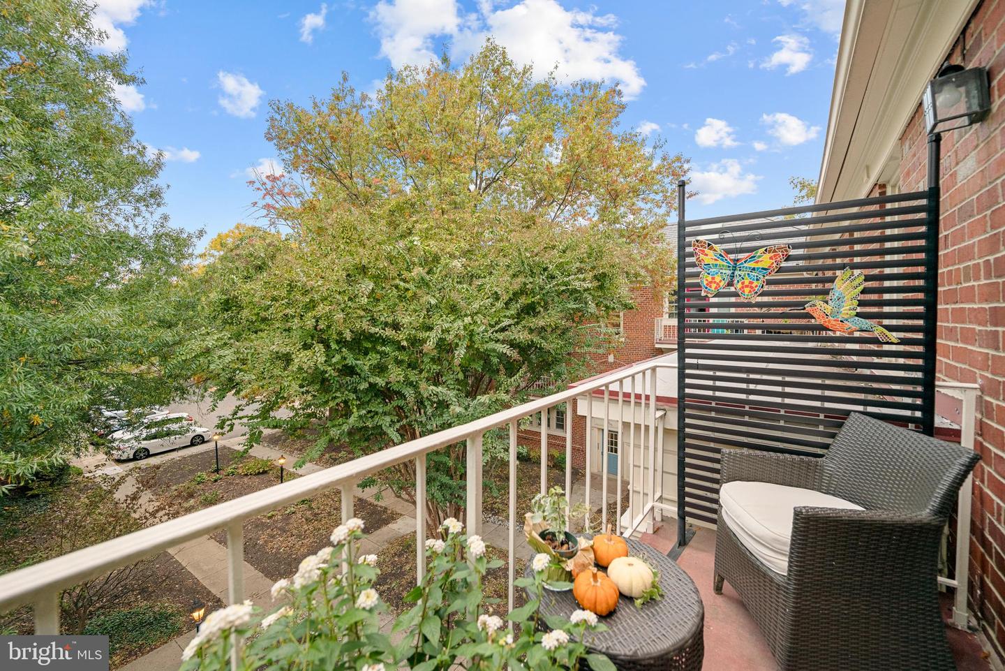 1403 E ABINGDON DR #6, ALEXANDRIA, Virginia 22314, 2 Bedrooms Bedrooms, ,1 BathroomBathrooms,Residential,For sale,1403 E ABINGDON DR #6,VAAX2051134 MLS # VAAX2051134 1403 E ABINGDON DR #6, ALEXANDRIA, Virginia 22314, 2 Bedrooms Bedrooms, ,1 BathroomBathrooms,Residential,For sale,1403 E ABINGDON DR #6,VAAX2051134 MLS # VAAX2051134