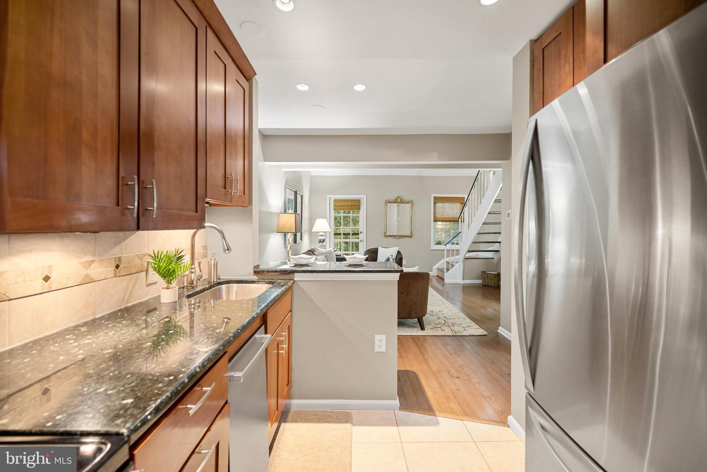 1403 E ABINGDON DR #6, ALEXANDRIA, Virginia 22314, 2 Bedrooms Bedrooms, ,1 BathroomBathrooms,Residential,For sale,1403 E ABINGDON DR #6,VAAX2051134 MLS # VAAX2051134 1403 E ABINGDON DR #6, ALEXANDRIA, Virginia 22314, 2 Bedrooms Bedrooms, ,1 BathroomBathrooms,Residential,For sale,1403 E ABINGDON DR #6,VAAX2051134 MLS # VAAX2051134