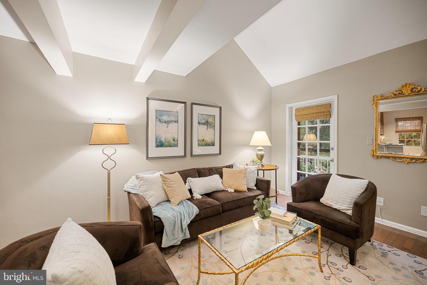 1403 E ABINGDON DR #6, ALEXANDRIA, Virginia 22314, 2 Bedrooms Bedrooms, ,1 BathroomBathrooms,Residential,For sale,1403 E ABINGDON DR #6,VAAX2051134 MLS # VAAX2051134 1403 E ABINGDON DR #6, ALEXANDRIA, Virginia 22314, 2 Bedrooms Bedrooms, ,1 BathroomBathrooms,Residential,For sale,1403 E ABINGDON DR #6,VAAX2051134 MLS # VAAX2051134