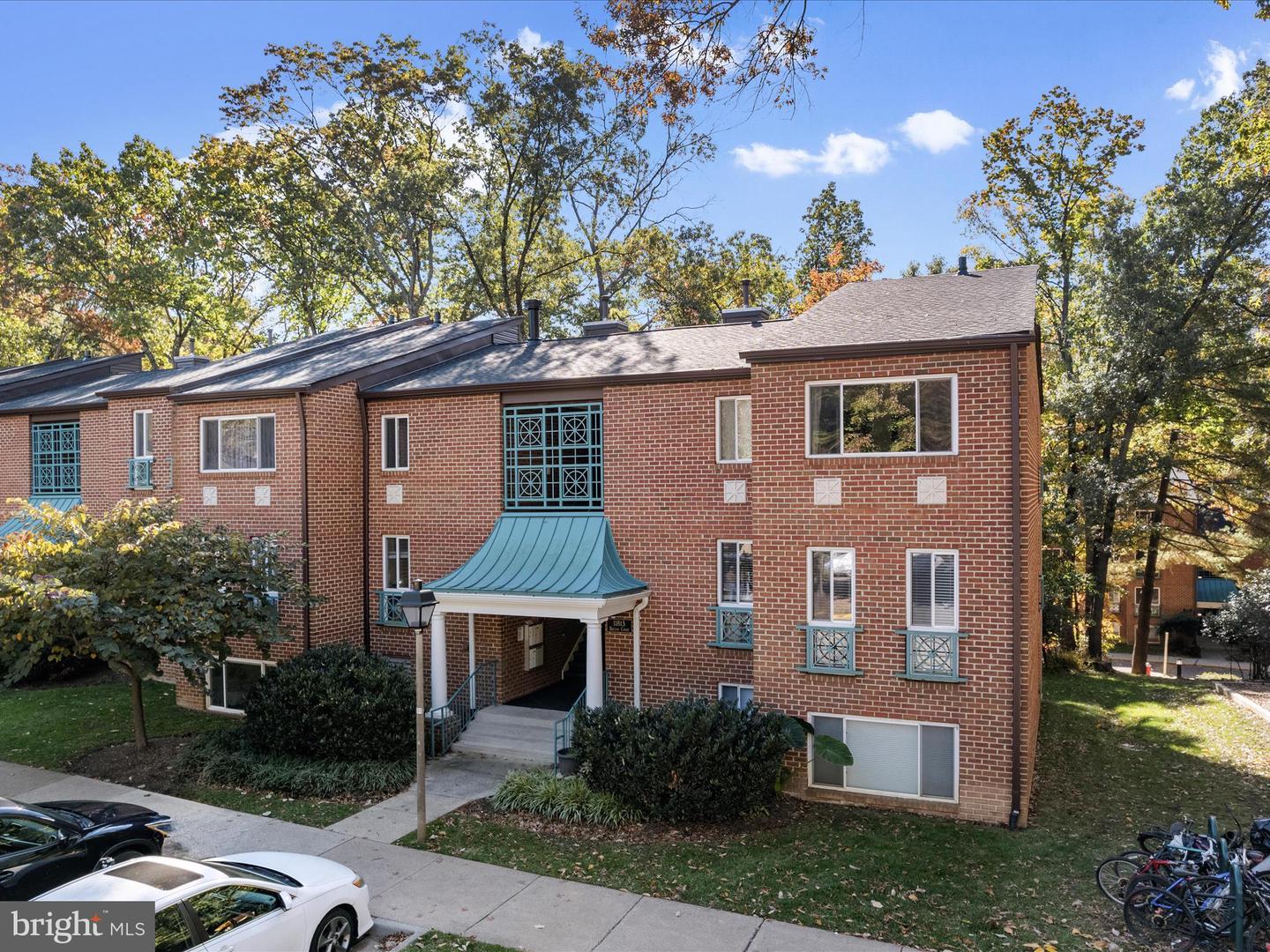 11813 BRETON CT #1A, RESTON, Virginia 20191, 2 Bedrooms Bedrooms, ,1 BathroomBathrooms,Residential,For sale,11813 BRETON CT #1A,VAFX2275728 MLS # VAFX2275728 11813 BRETON CT #1A, RESTON, Virginia 20191, 2 Bedrooms Bedrooms, ,1 BathroomBathrooms,Residential,For sale,11813 BRETON CT #1A,VAFX2275728 MLS # VAFX2275728