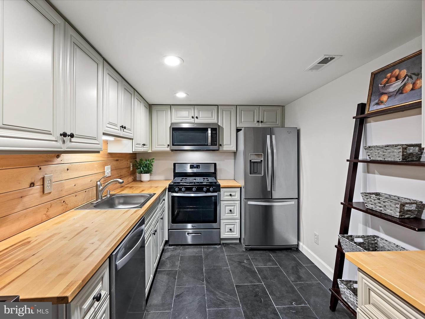11813 BRETON CT #1A, RESTON, Virginia 20191, 2 Bedrooms Bedrooms, ,1 BathroomBathrooms,Residential,For sale,11813 BRETON CT #1A,VAFX2275728 MLS # VAFX2275728 11813 BRETON CT #1A, RESTON, Virginia 20191, 2 Bedrooms Bedrooms, ,1 BathroomBathrooms,Residential,For sale,11813 BRETON CT #1A,VAFX2275728 MLS # VAFX2275728