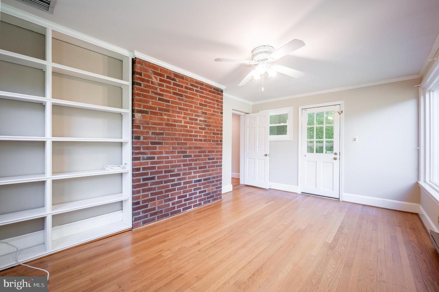 6329 NICHOLSON ST, FALLS CHURCH, Virginia 22044, 4 Bedrooms Bedrooms, 8 Rooms Rooms,3 BathroomsBathrooms,Residential,For sale,6329 NICHOLSON ST,VAFX2275766 MLS # VAFX2275766 6329 NICHOLSON ST, FALLS CHURCH, Virginia 22044, 4 Bedrooms Bedrooms, 8 Rooms Rooms,3 BathroomsBathrooms,Residential,For sale,6329 NICHOLSON ST,VAFX2275766 MLS # VAFX2275766