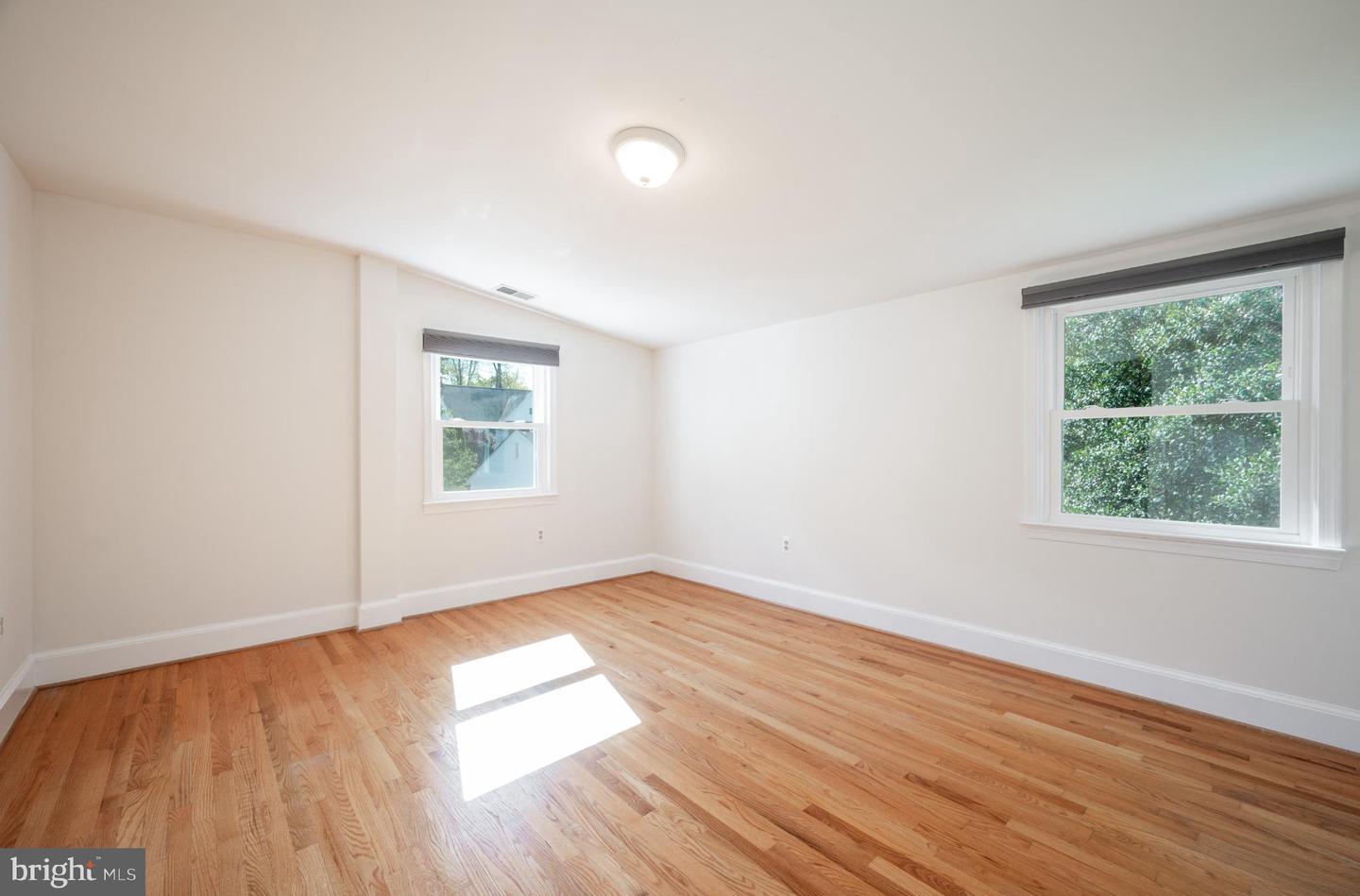 6329 NICHOLSON ST, FALLS CHURCH, Virginia 22044, 4 Bedrooms Bedrooms, 8 Rooms Rooms,3 BathroomsBathrooms,Residential,For sale,6329 NICHOLSON ST,VAFX2275766 MLS # VAFX2275766 6329 NICHOLSON ST, FALLS CHURCH, Virginia 22044, 4 Bedrooms Bedrooms, 8 Rooms Rooms,3 BathroomsBathrooms,Residential,For sale,6329 NICHOLSON ST,VAFX2275766 MLS # VAFX2275766
