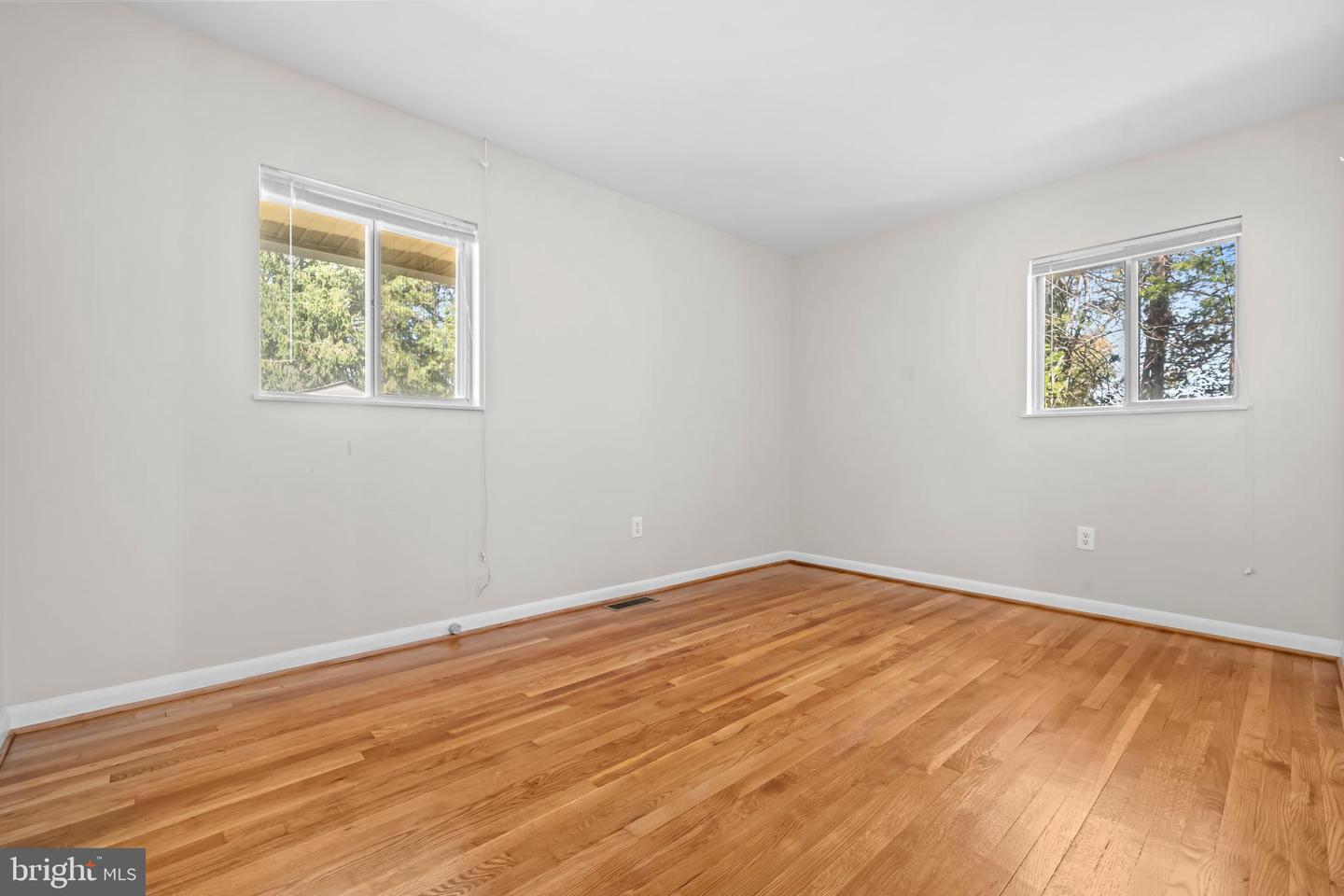 415 VIRGINIA AVE, HERNDON, Virginia 20170, 4 Bedrooms Bedrooms, ,1 BathroomBathrooms,Residential,For sale,415 VIRGINIA AVE,VAFX2275770 MLS # VAFX2275770 415 VIRGINIA AVE, HERNDON, Virginia 20170, 4 Bedrooms Bedrooms, ,1 BathroomBathrooms,Residential,For sale,415 VIRGINIA AVE,VAFX2275770 MLS # VAFX2275770