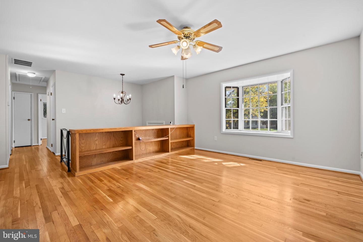 415 VIRGINIA AVE, HERNDON, Virginia 20170, 4 Bedrooms Bedrooms, ,1 BathroomBathrooms,Residential,For sale,415 VIRGINIA AVE,VAFX2275770 MLS # VAFX2275770 415 VIRGINIA AVE, HERNDON, Virginia 20170, 4 Bedrooms Bedrooms, ,1 BathroomBathrooms,Residential,For sale,415 VIRGINIA AVE,VAFX2275770 MLS # VAFX2275770