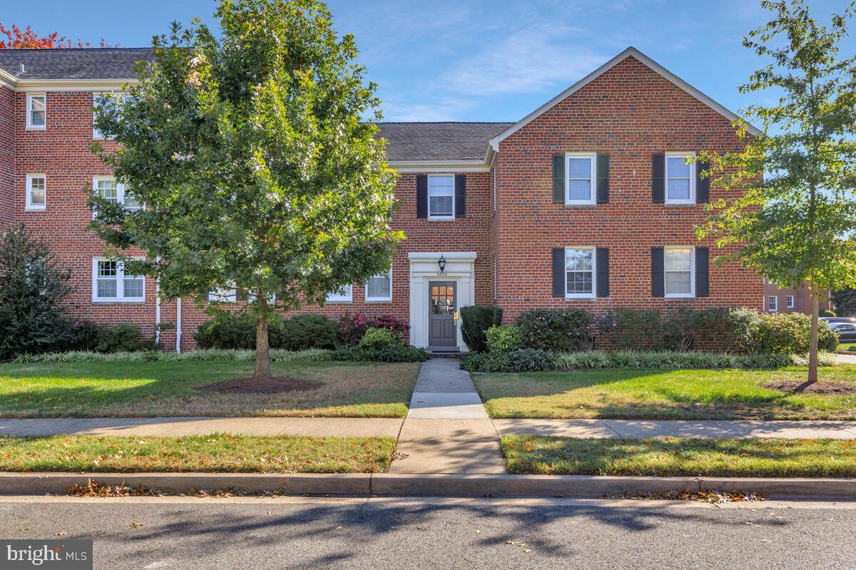 6609 POTOMAC AVE #B1, ALEXANDRIA, Virginia 22307, 2 Bedrooms Bedrooms, ,1 BathroomBathrooms,Residential,For sale,6609 POTOMAC AVE #B1,VAFX2275886 MLS # VAFX2275886 6609 POTOMAC AVE #B1, ALEXANDRIA, Virginia 22307, 2 Bedrooms Bedrooms, ,1 BathroomBathrooms,Residential,For sale,6609 POTOMAC AVE #B1,VAFX2275886 MLS # VAFX2275886