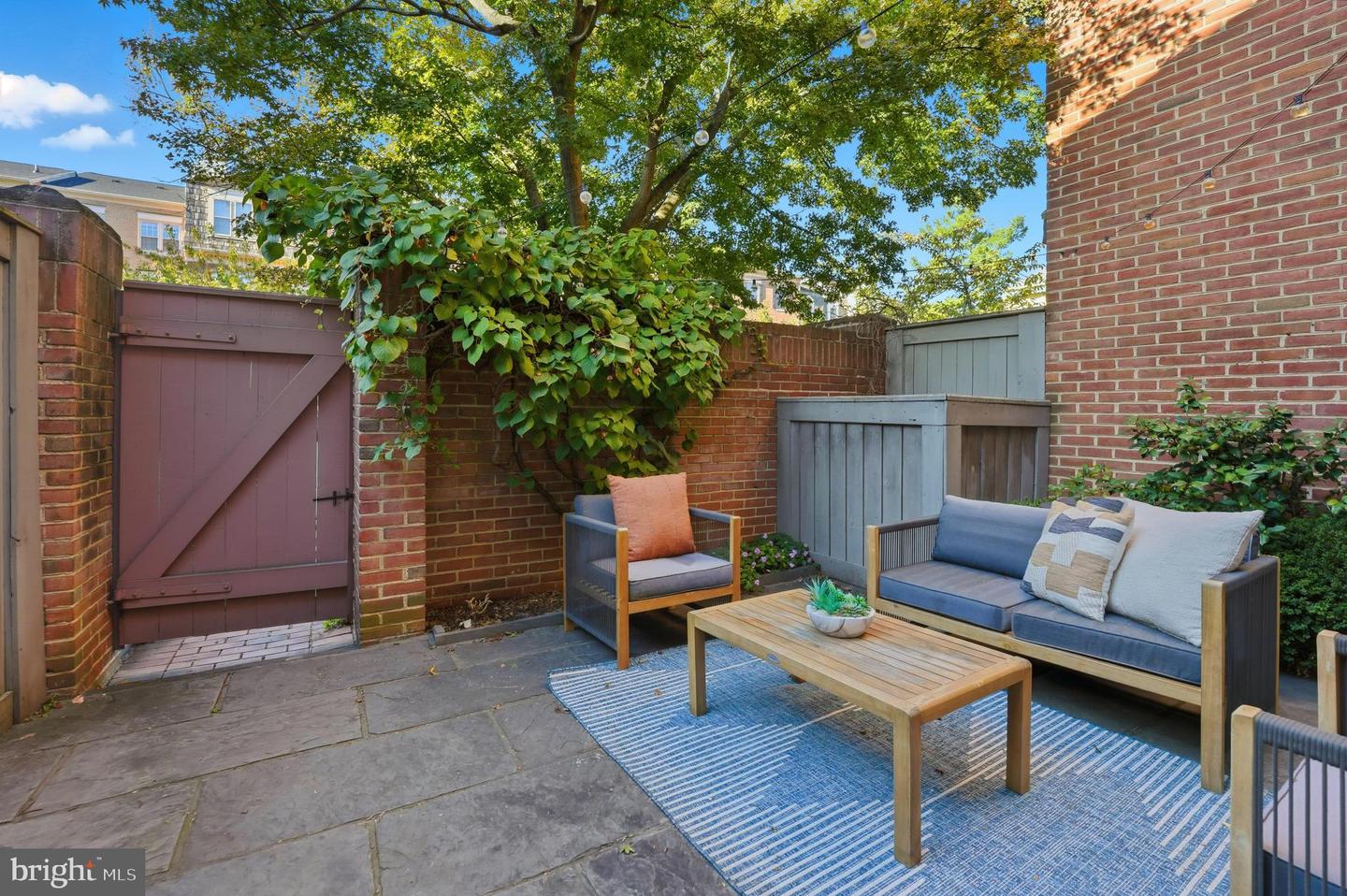 4286 MASSACHUSETTS AVE NW, WASHINGTON, District Of Columbia 20016, 3 Bedrooms Bedrooms, ,2 BathroomsBathrooms,Residential,For sale,4286 MASSACHUSETTS AVE NW,DCDC2228496 MLS # DCDC2228496 4286 MASSACHUSETTS AVE NW, WASHINGTON, District Of Columbia 20016, 3 Bedrooms Bedrooms, ,2 BathroomsBathrooms,Residential,For sale,4286 MASSACHUSETTS AVE NW,DCDC2228496 MLS # DCDC2228496
