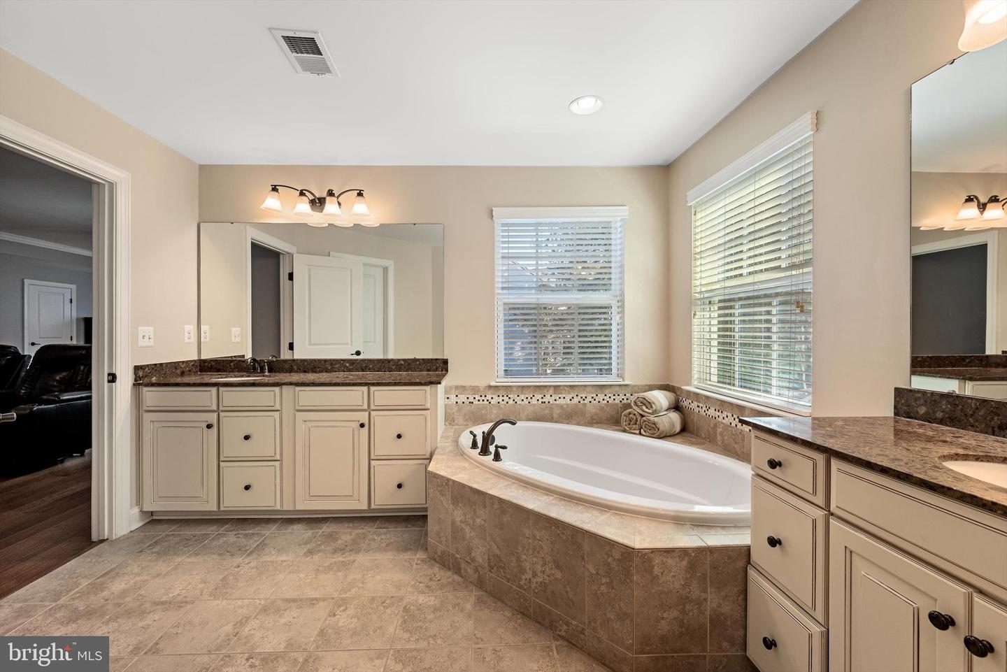 15511 HILLVIEW CT, CULPEPER, Virginia 22701, 4 Bedrooms Bedrooms, ,4 BathroomsBathrooms,Residential,For sale,15511 HILLVIEW CT,VACU2011888 MLS # VACU2011888 15511 HILLVIEW CT, CULPEPER, Virginia 22701, 4 Bedrooms Bedrooms, ,4 BathroomsBathrooms,Residential,For sale,15511 HILLVIEW CT,VACU2011888 MLS # VACU2011888