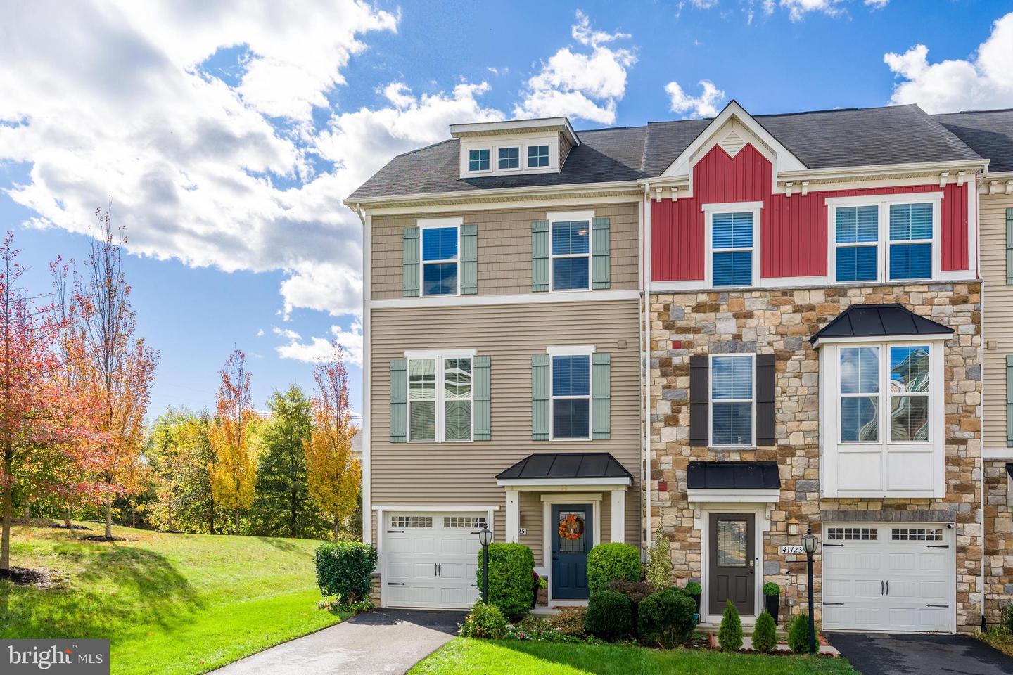 41725 MCMONAGLE SQ, ALDIE, Virginia 20105, 4 Bedrooms Bedrooms, ,3 BathroomsBathrooms,Residential,For sale,41725 MCMONAGLE SQ,VALO2109528 MLS # VALO2109528 41725 MCMONAGLE SQ, ALDIE, Virginia 20105, 4 Bedrooms Bedrooms, ,3 BathroomsBathrooms,Residential,For sale,41725 MCMONAGLE SQ,VALO2109528 MLS # VALO2109528