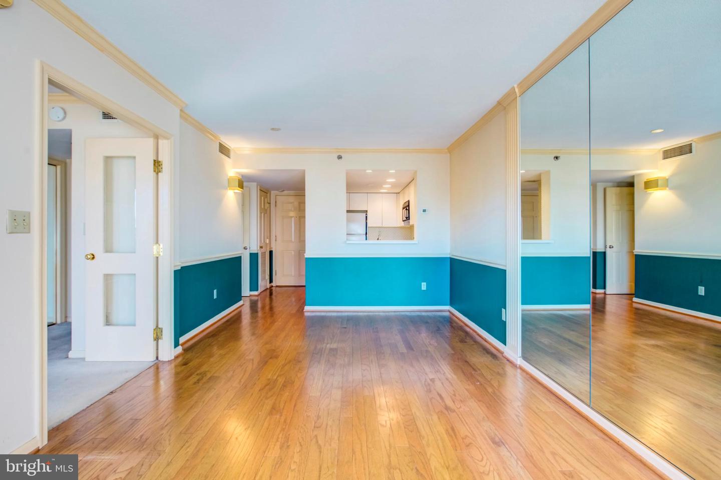 701 PENNSYLVANIA AVE NW #1114, WASHINGTON, District Of Columbia 20004, 1 Bedroom Bedrooms, ,1 BathroomBathrooms,Residential,For sale,701 PENNSYLVANIA AVE NW #1114,DCDC2228588 MLS # DCDC2228588 701 PENNSYLVANIA AVE NW #1114, WASHINGTON, District Of Columbia 20004, 1 Bedroom Bedrooms, ,1 BathroomBathrooms,Residential,For sale,701 PENNSYLVANIA AVE NW #1114,DCDC2228588 MLS # DCDC2228588