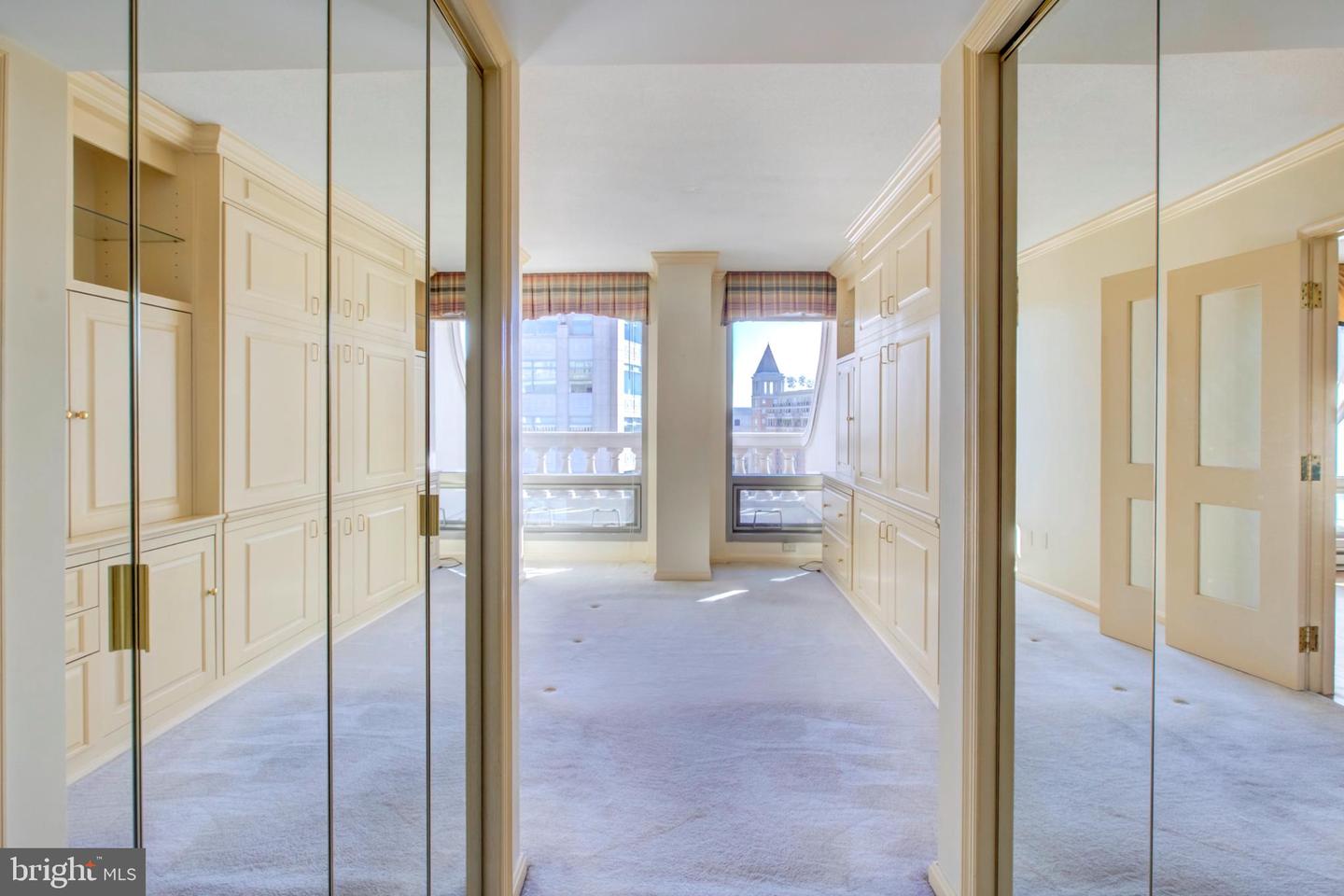 701 PENNSYLVANIA AVE NW #1114, WASHINGTON, District Of Columbia 20004, 1 Bedroom Bedrooms, ,1 BathroomBathrooms,Residential,For sale,701 PENNSYLVANIA AVE NW #1114,DCDC2228588 MLS # DCDC2228588 701 PENNSYLVANIA AVE NW #1114, WASHINGTON, District Of Columbia 20004, 1 Bedroom Bedrooms, ,1 BathroomBathrooms,Residential,For sale,701 PENNSYLVANIA AVE NW #1114,DCDC2228588 MLS # DCDC2228588