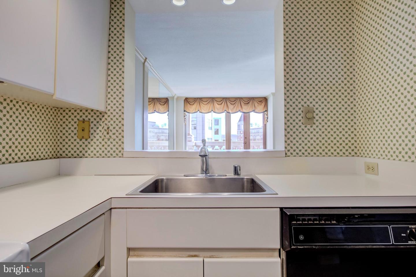 701 PENNSYLVANIA AVE NW #1114, WASHINGTON, District Of Columbia 20004, 1 Bedroom Bedrooms, ,1 BathroomBathrooms,Residential,For sale,701 PENNSYLVANIA AVE NW #1114,DCDC2228588 MLS # DCDC2228588 701 PENNSYLVANIA AVE NW #1114, WASHINGTON, District Of Columbia 20004, 1 Bedroom Bedrooms, ,1 BathroomBathrooms,Residential,For sale,701 PENNSYLVANIA AVE NW #1114,DCDC2228588 MLS # DCDC2228588