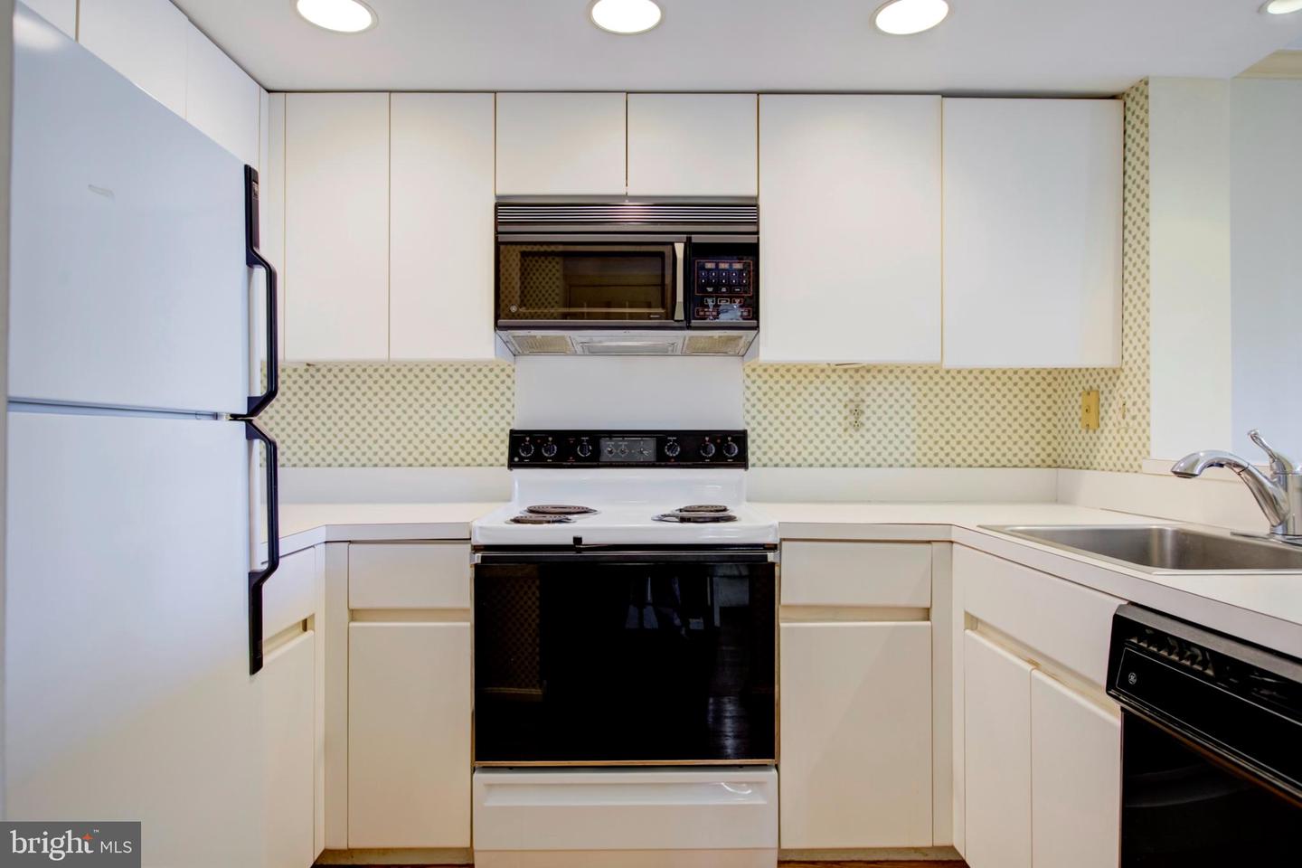 701 PENNSYLVANIA AVE NW #1114, WASHINGTON, District Of Columbia 20004, 1 Bedroom Bedrooms, ,1 BathroomBathrooms,Residential,For sale,701 PENNSYLVANIA AVE NW #1114,DCDC2228588 MLS # DCDC2228588 701 PENNSYLVANIA AVE NW #1114, WASHINGTON, District Of Columbia 20004, 1 Bedroom Bedrooms, ,1 BathroomBathrooms,Residential,For sale,701 PENNSYLVANIA AVE NW #1114,DCDC2228588 MLS # DCDC2228588