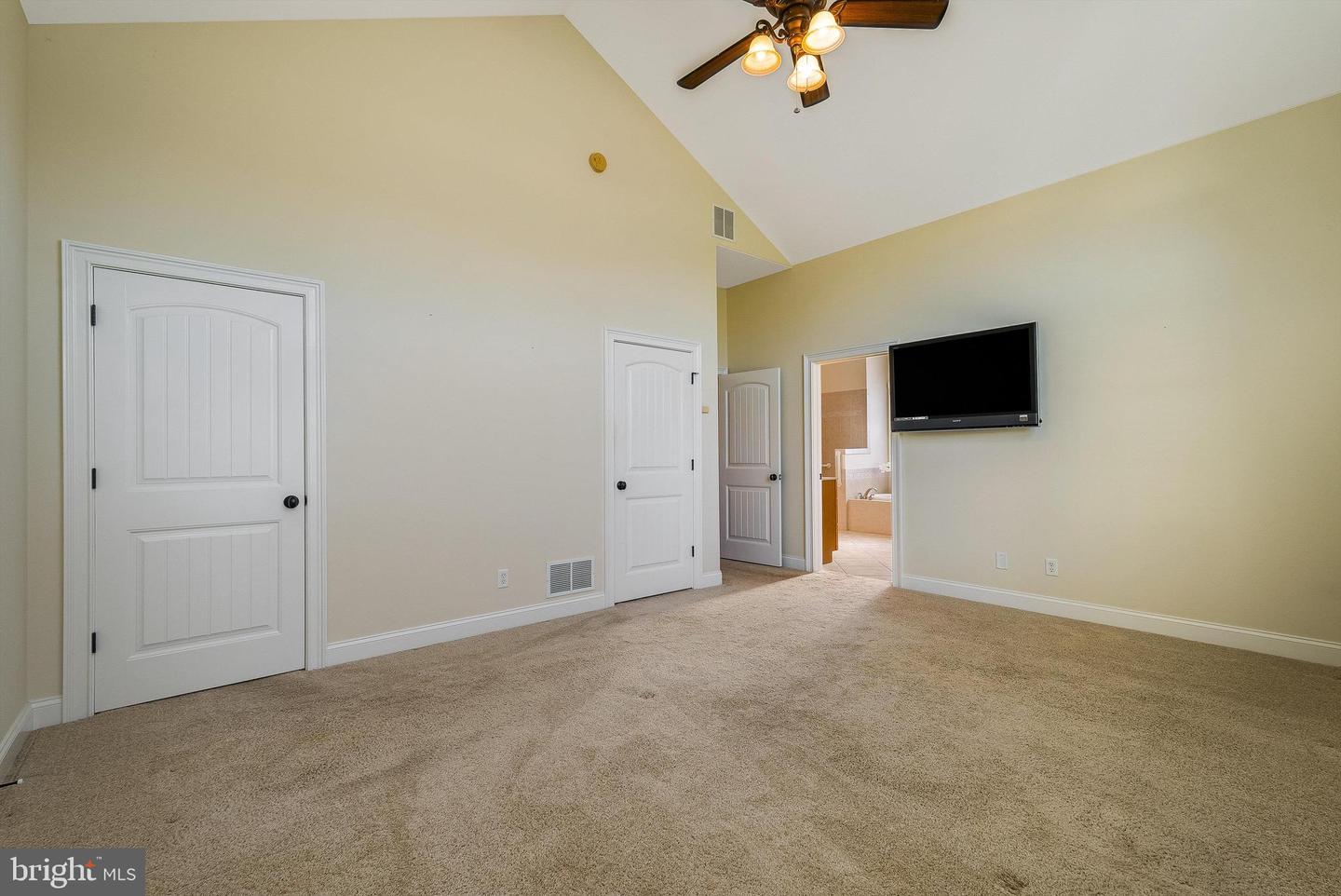 121 CLAREMONT AVE, ROCKINGHAM, Virginia 22801, 4 Bedrooms Bedrooms, ,3 BathroomsBathrooms,Residential,For sale,121 CLAREMONT AVE,VARO2002662 MLS # VARO2002662 121 CLAREMONT AVE, ROCKINGHAM, Virginia 22801, 4 Bedrooms Bedrooms, ,3 BathroomsBathrooms,Residential,For sale,121 CLAREMONT AVE,VARO2002662 MLS # VARO2002662