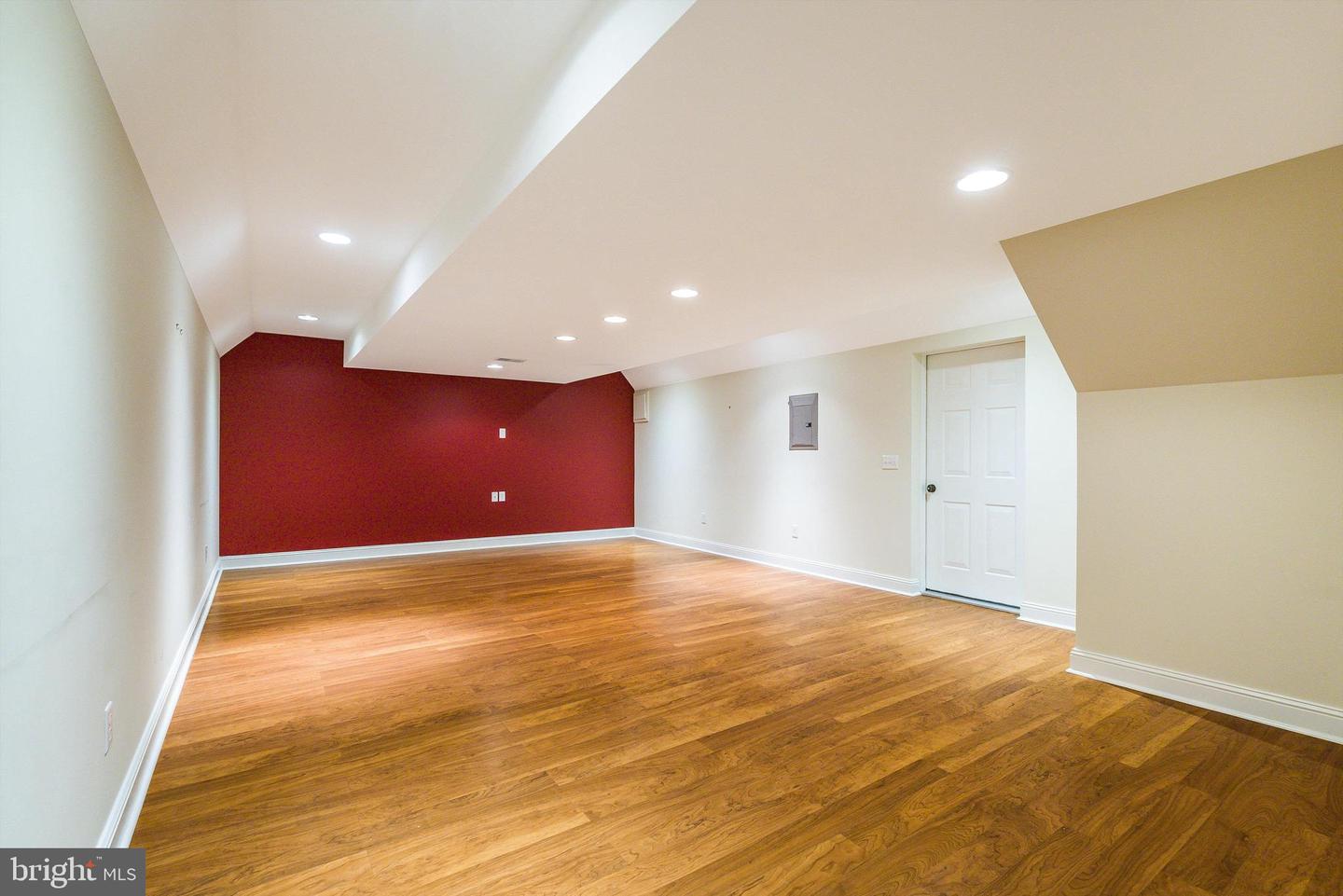 121 CLAREMONT AVE, ROCKINGHAM, Virginia 22801, 4 Bedrooms Bedrooms, ,3 BathroomsBathrooms,Residential,For sale,121 CLAREMONT AVE,VARO2002662 MLS # VARO2002662 121 CLAREMONT AVE, ROCKINGHAM, Virginia 22801, 4 Bedrooms Bedrooms, ,3 BathroomsBathrooms,Residential,For sale,121 CLAREMONT AVE,VARO2002662 MLS # VARO2002662