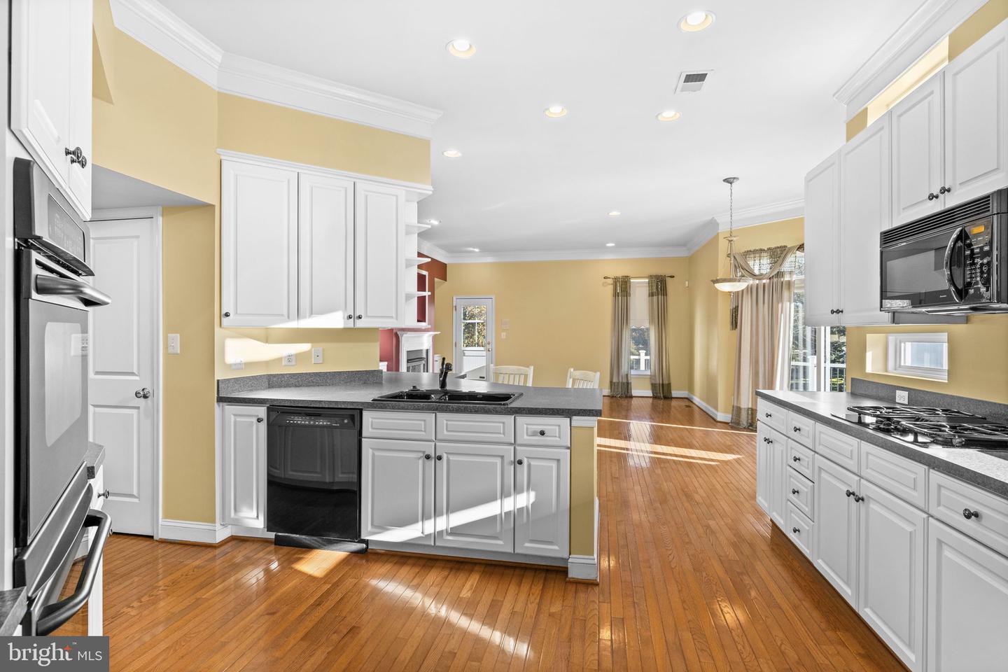 4022 VON NEUMAN CIR, WARRENTON, Virginia 20187, 5 Bedrooms Bedrooms, ,4 BathroomsBathrooms,Residential,For sale,4022 VON NEUMAN CIR,VAFQ2019484 MLS # VAFQ2019484 4022 VON NEUMAN CIR, WARRENTON, Virginia 20187, 5 Bedrooms Bedrooms, ,4 BathroomsBathrooms,Residential,For sale,4022 VON NEUMAN CIR,VAFQ2019484 MLS # VAFQ2019484