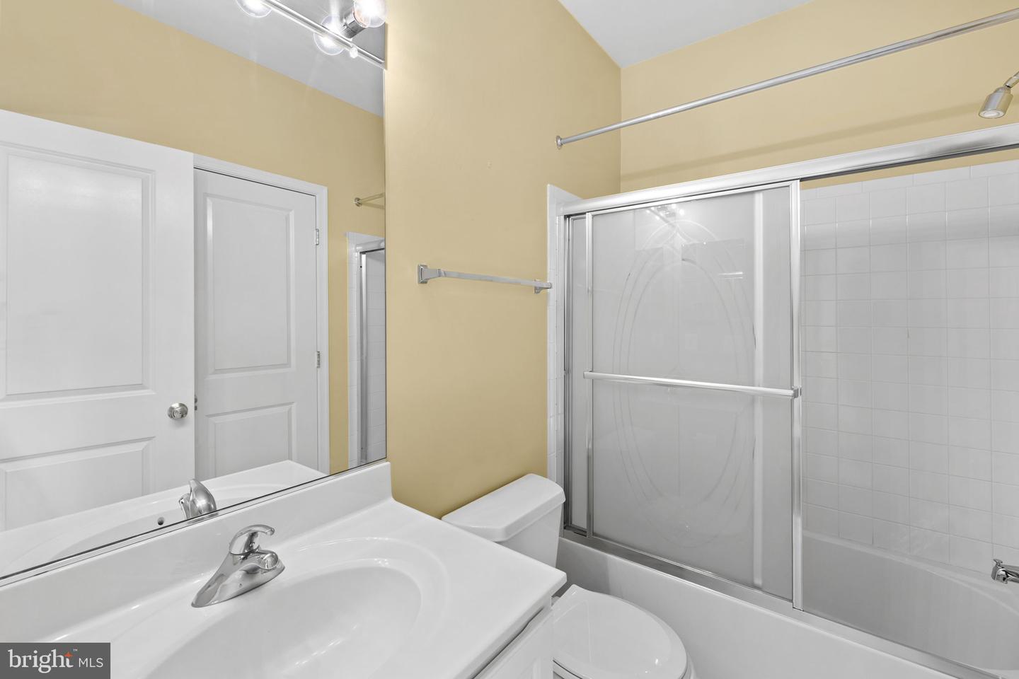 4022 VON NEUMAN CIR, WARRENTON, Virginia 20187, 5 Bedrooms Bedrooms, ,4 BathroomsBathrooms,Residential,For sale,4022 VON NEUMAN CIR,VAFQ2019484 MLS # VAFQ2019484 4022 VON NEUMAN CIR, WARRENTON, Virginia 20187, 5 Bedrooms Bedrooms, ,4 BathroomsBathrooms,Residential,For sale,4022 VON NEUMAN CIR,VAFQ2019484 MLS # VAFQ2019484